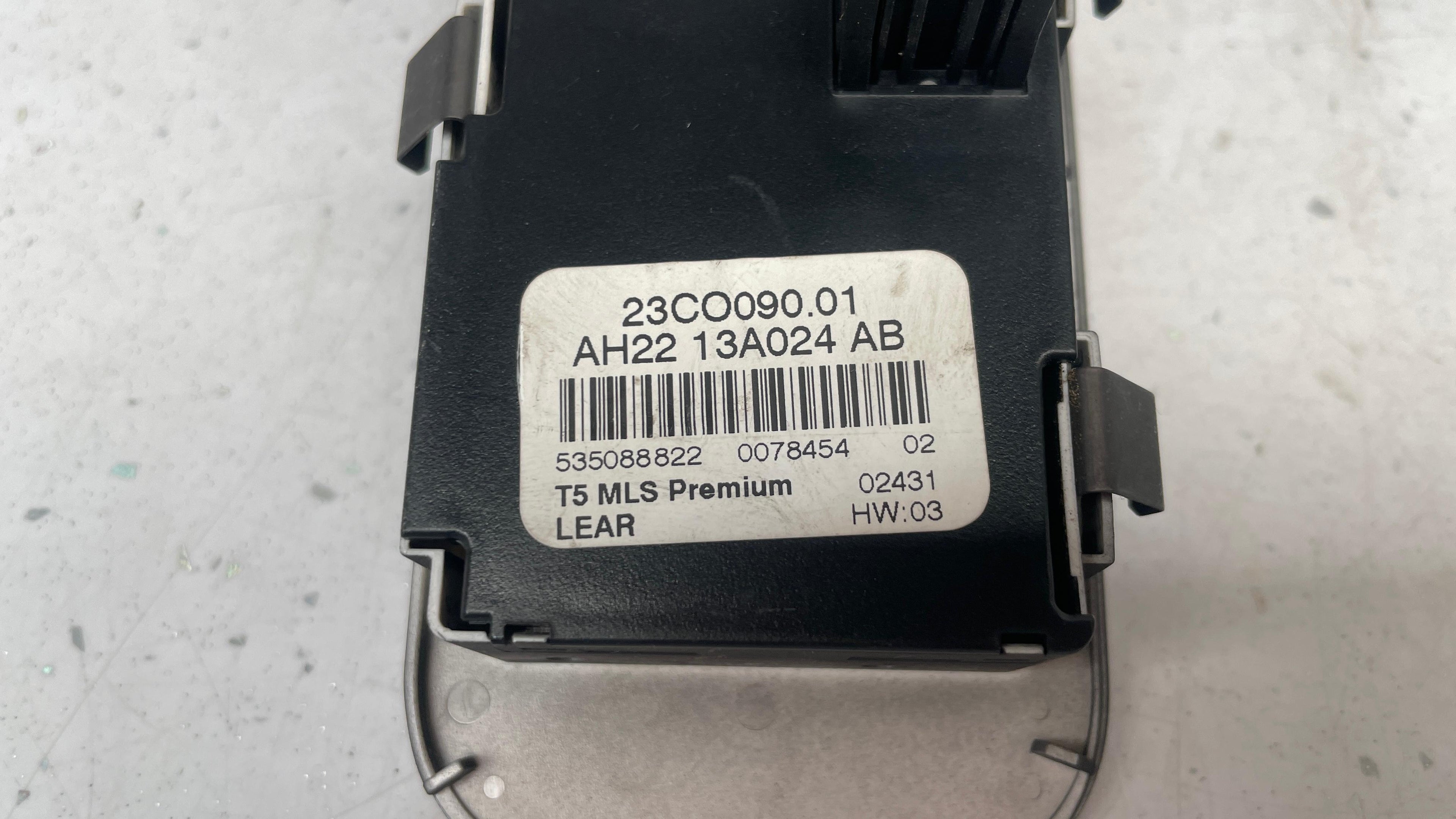 AH2213A024AB LAND ROVER DISCOVERY HEADLIGHT LIGHT SWITCH