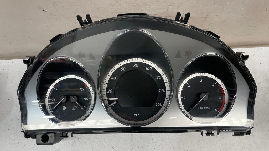 A2049004402 MERCEDES W204 INSTRUMENT CLUSTER PANEL