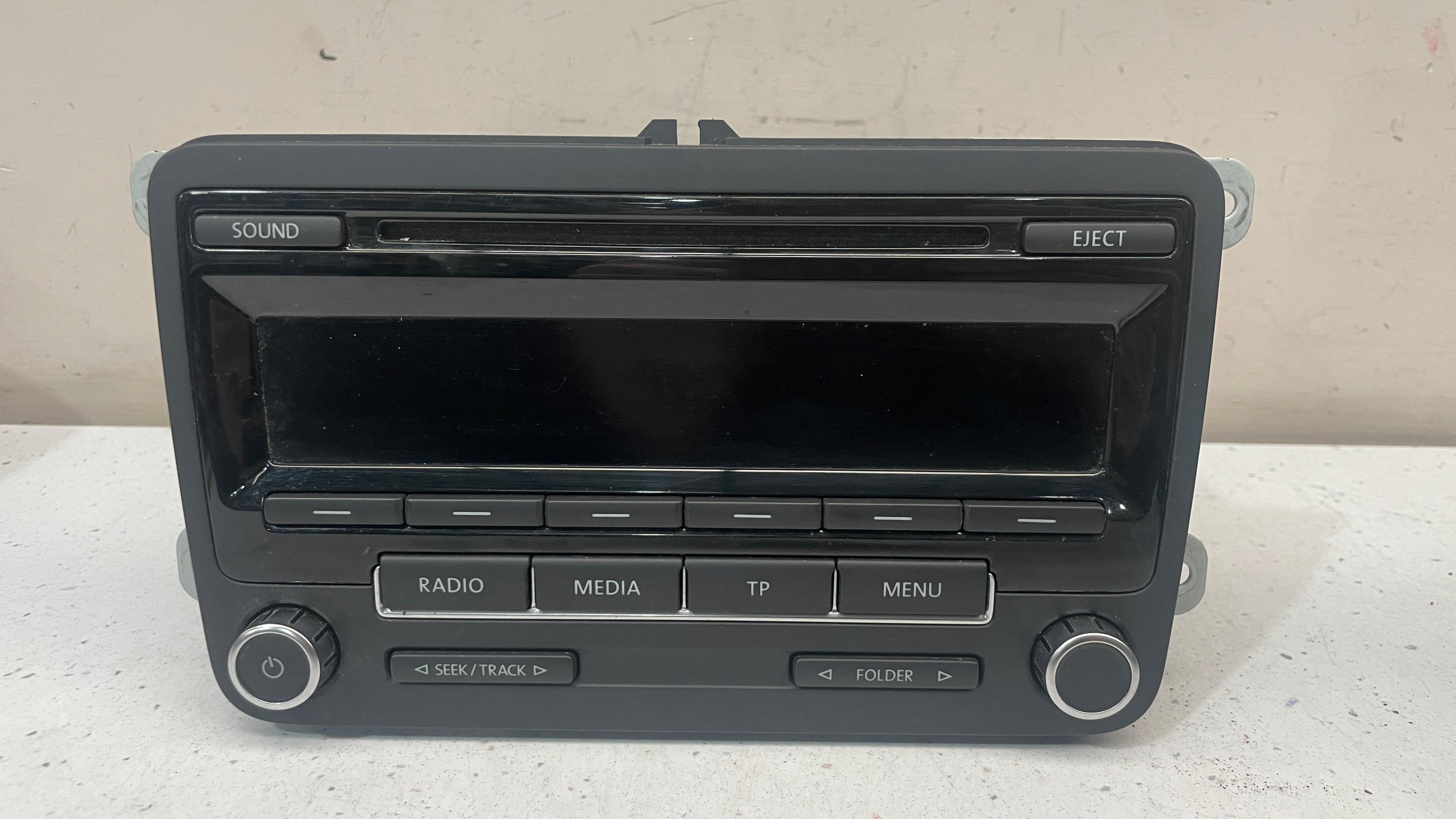 1K0035186AN VOLKSWAGEN GOLF AUDIO SYSTEM RADIO CD