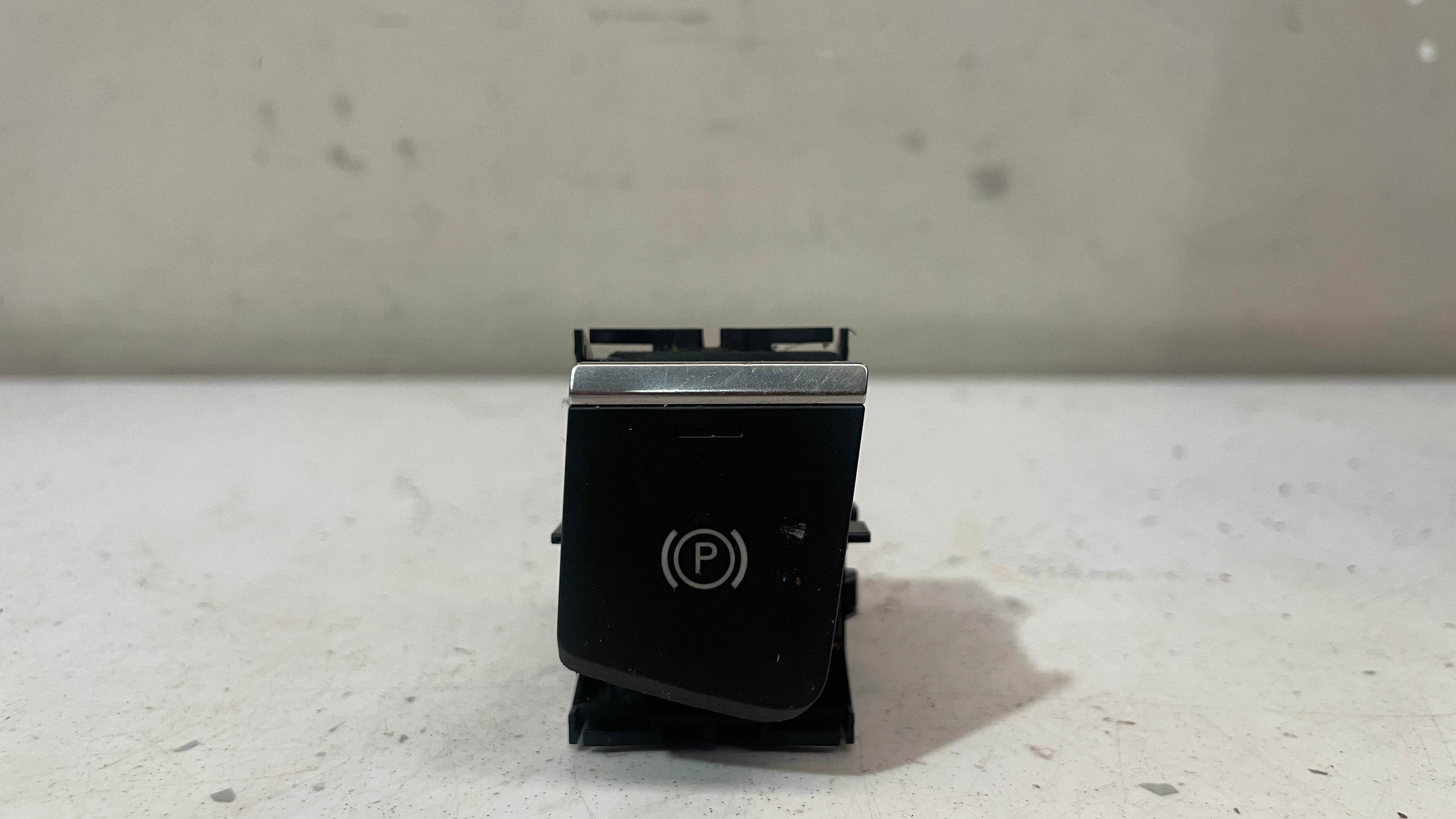 8W2927225D AUDI A4 HANDBRAKE SWITCH BUTTON