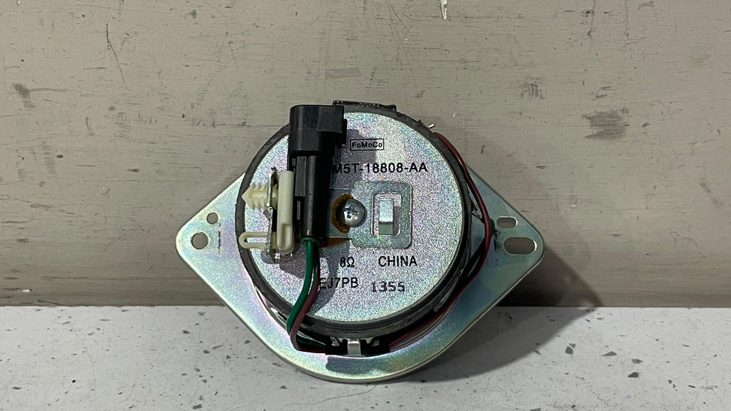 AM5T-18808-AA FORD ESCAPE FRONT DASHBOARD SOUND AUDIO