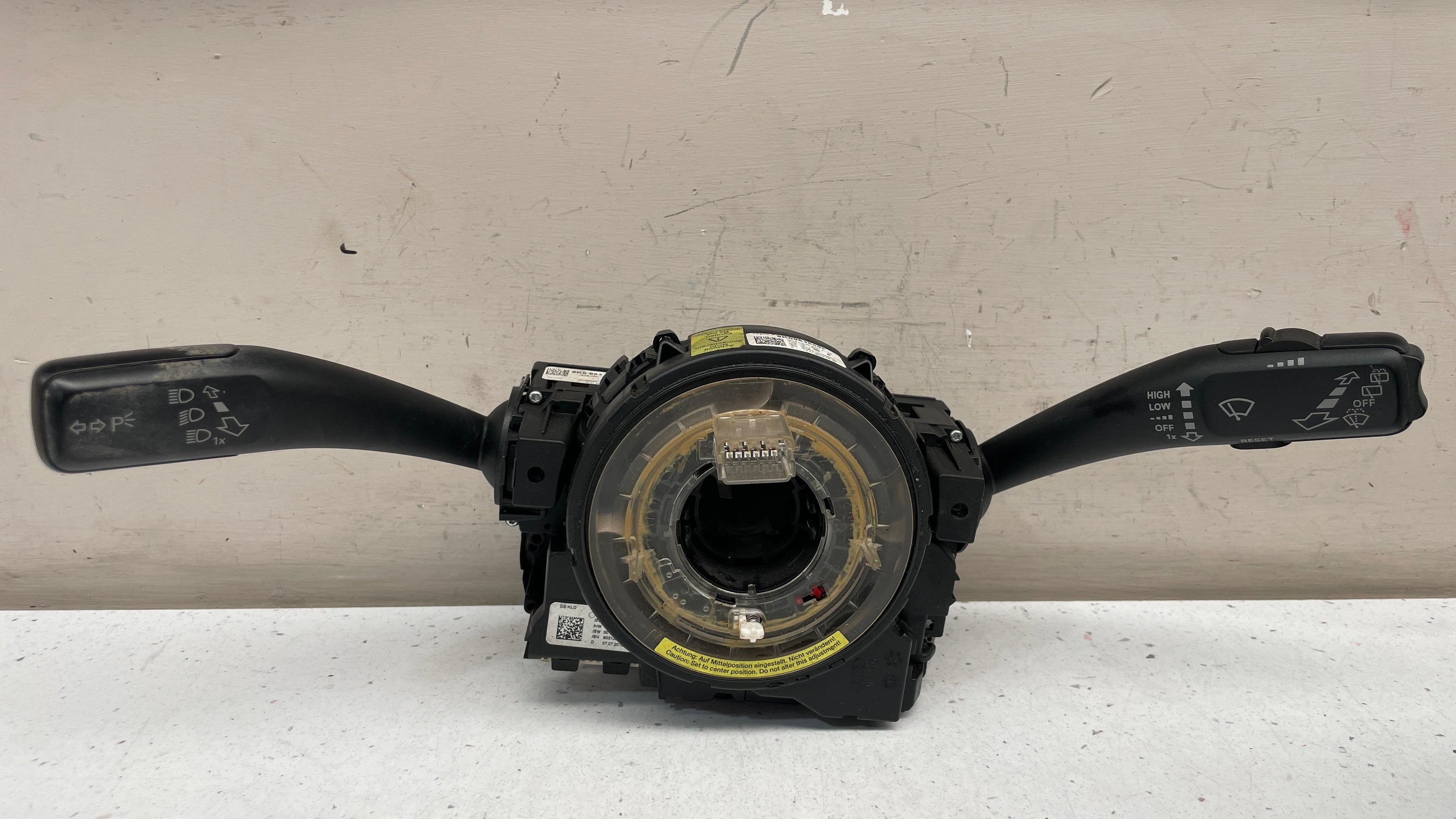 8K0953568F AUDI A4 CLOCK CLOCK ANGLE SENSOR
