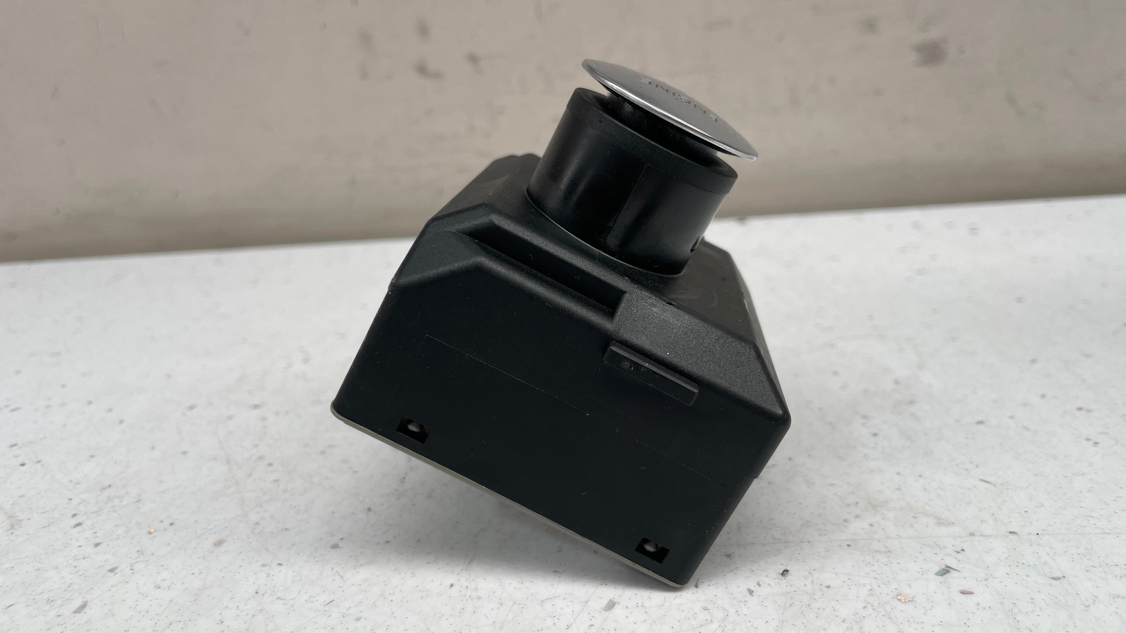 A1669055100 MERCEDES W166 IGNITION KEY  SWITCH MODULE