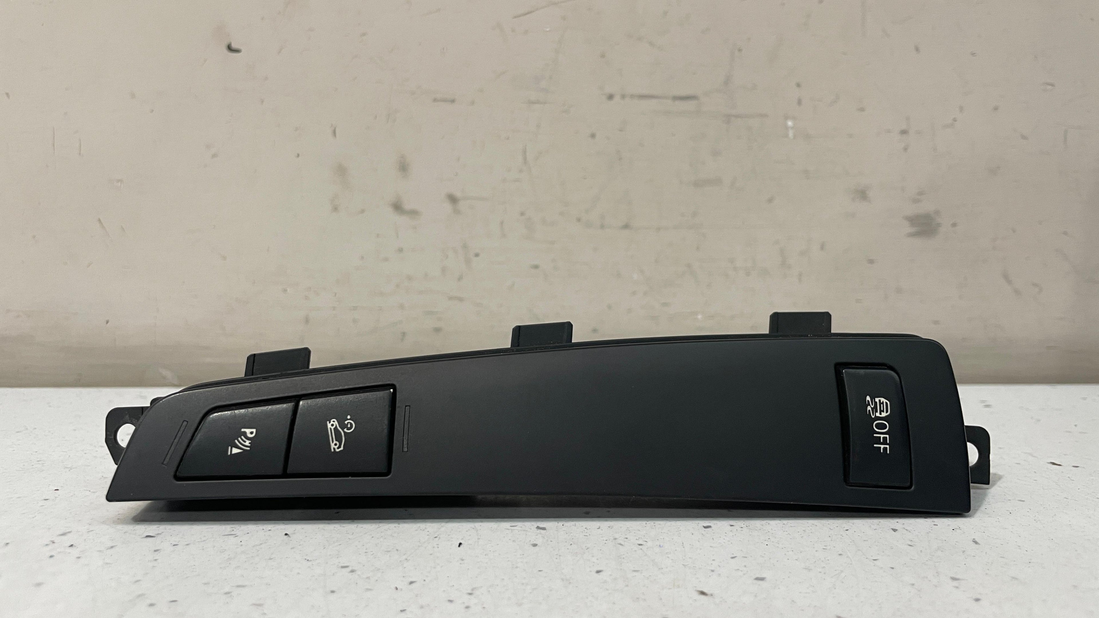 920293002 BMW F10 CENTER CONSOLE OPERATING CONTROL SWITCH PANEL