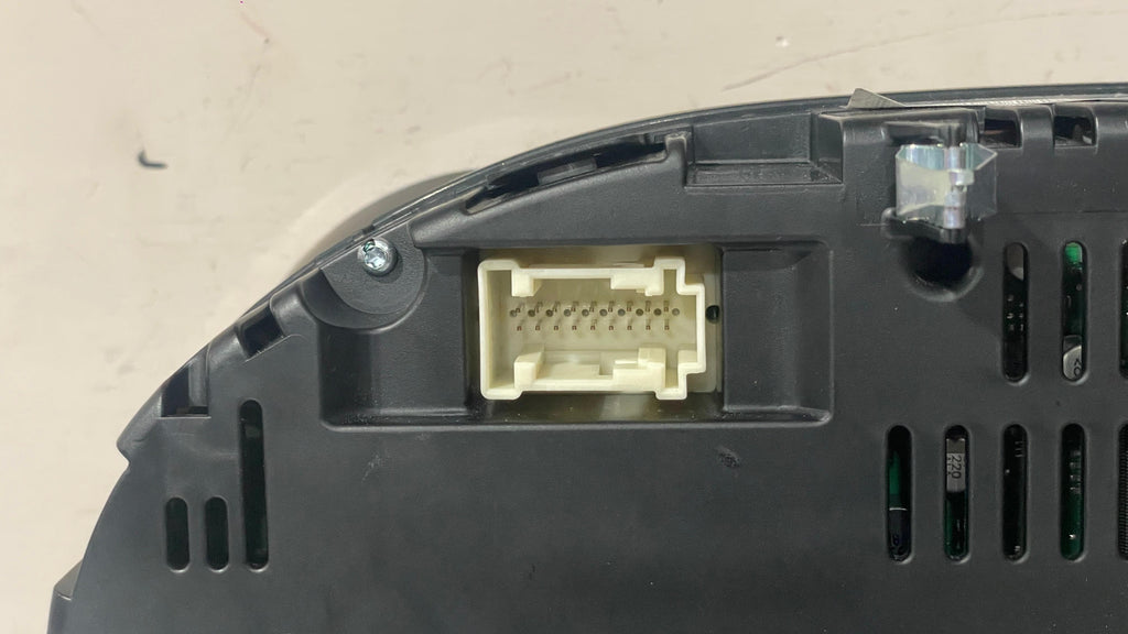 A1669003706 MERCEDES W166 SPEEDOMETER INSTRUMENT CLUSTER