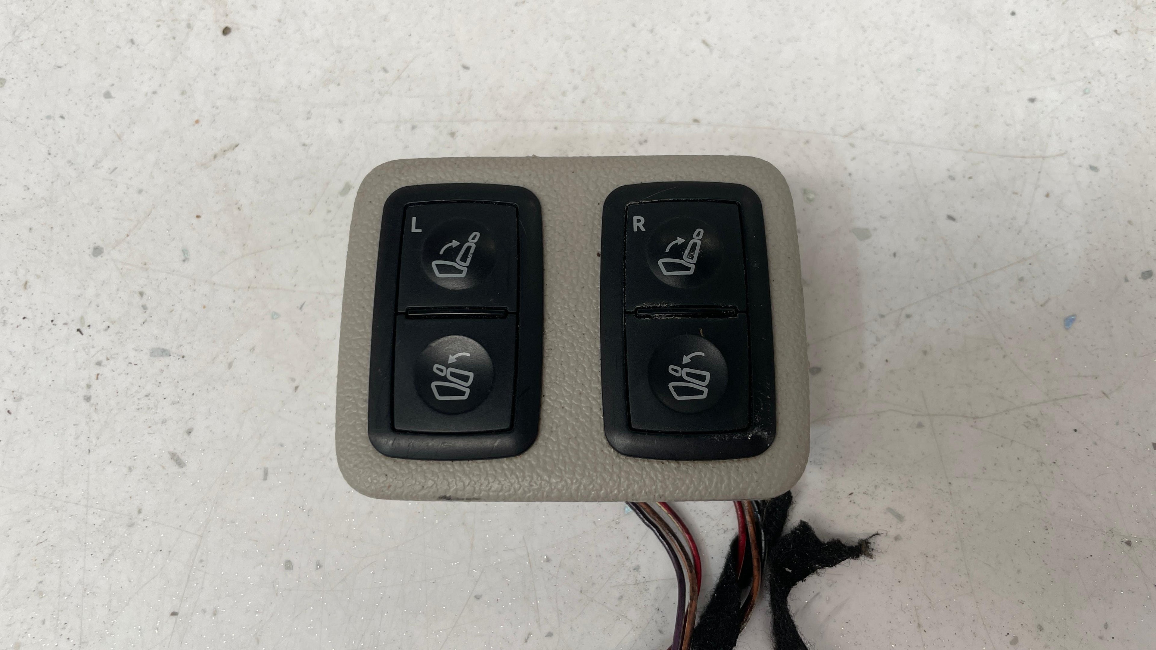 JC389989 MERCEDES GL SEAT CONTROL SWITCH
