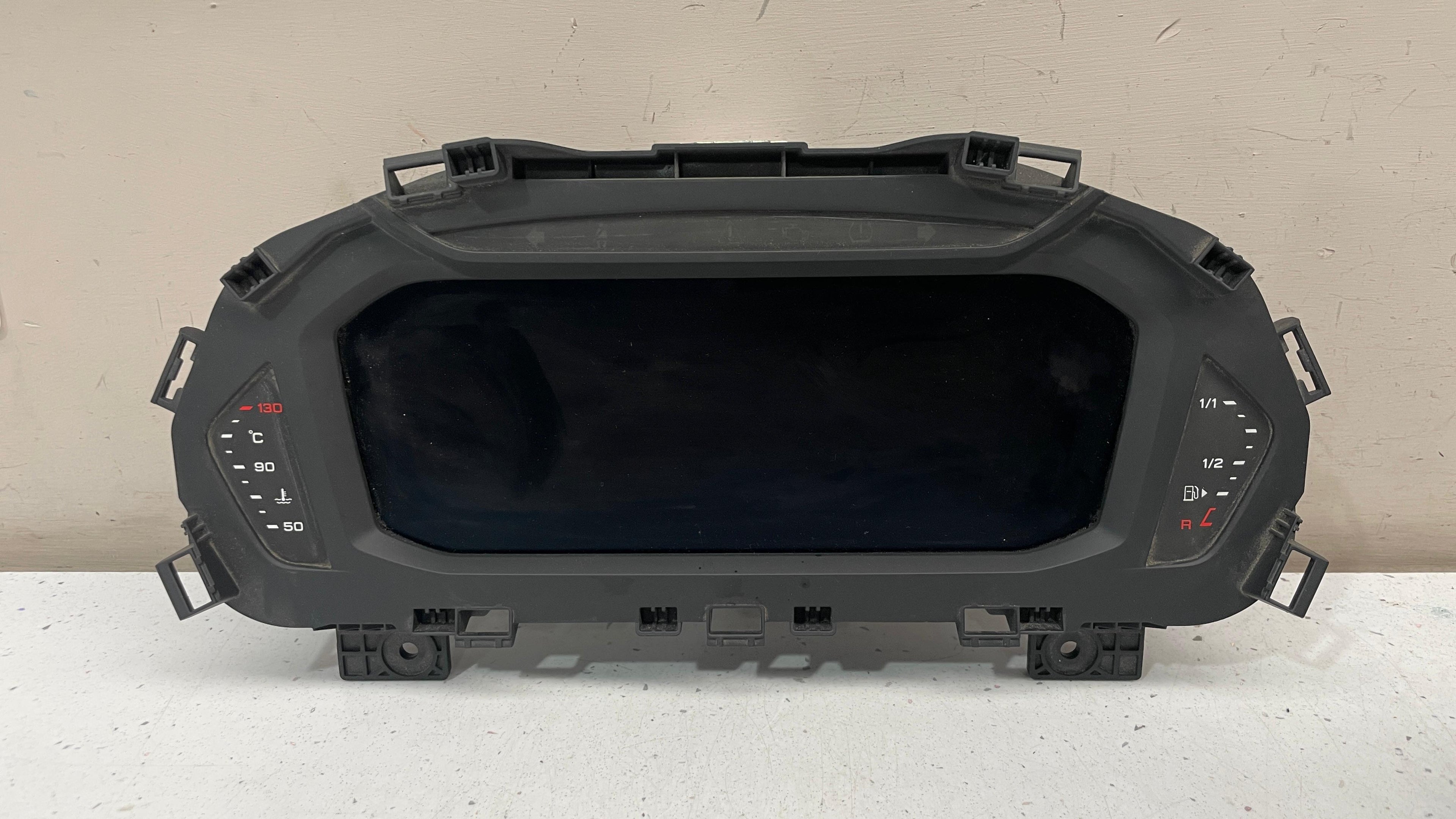 83A920700B  AUDI Q3 NAVIGATION DISPLAY SCREEN UNIT