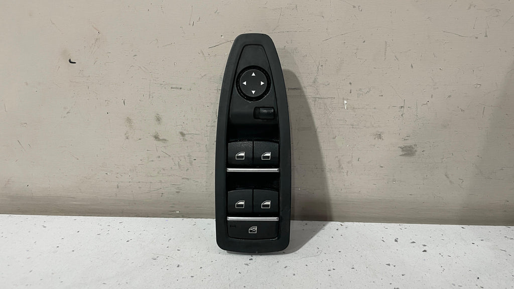 9208110-03 BMW SERIES 1 POWER WINDOW SWITCH