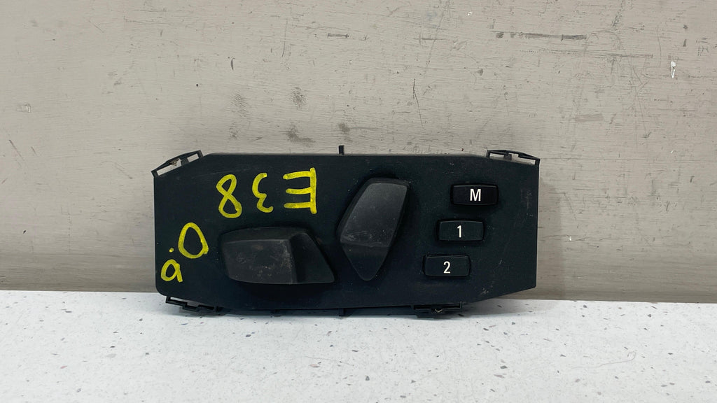 6936977 BMW E38 FRONT POWER SEAT SWITCH