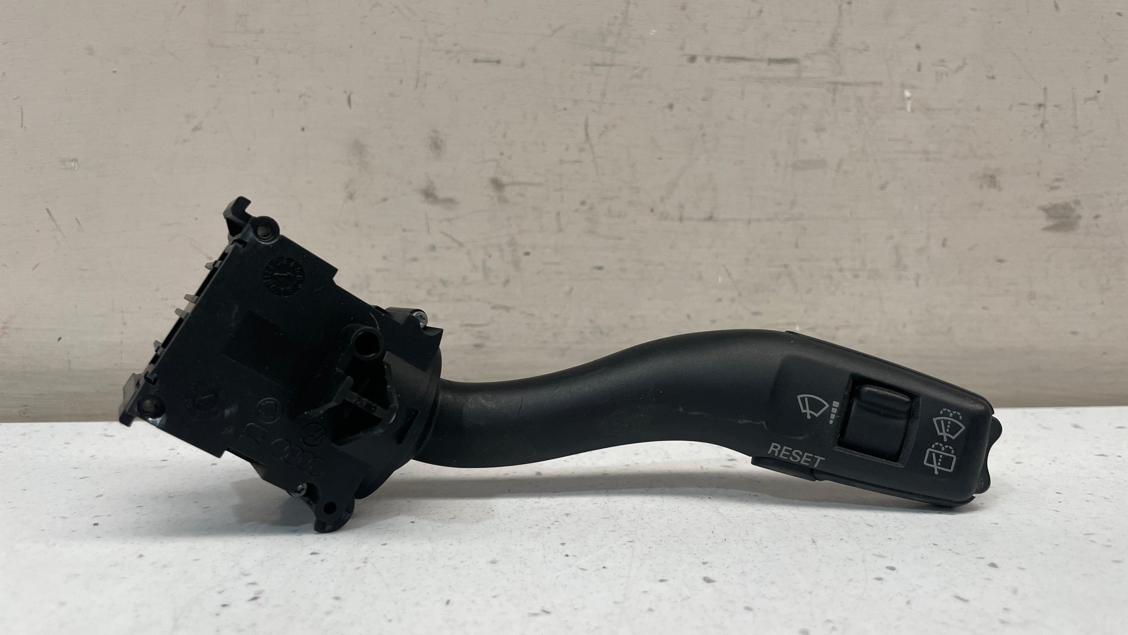 4E0953503C AUDI A6 STEERING COLUMN SWITCH WIPER