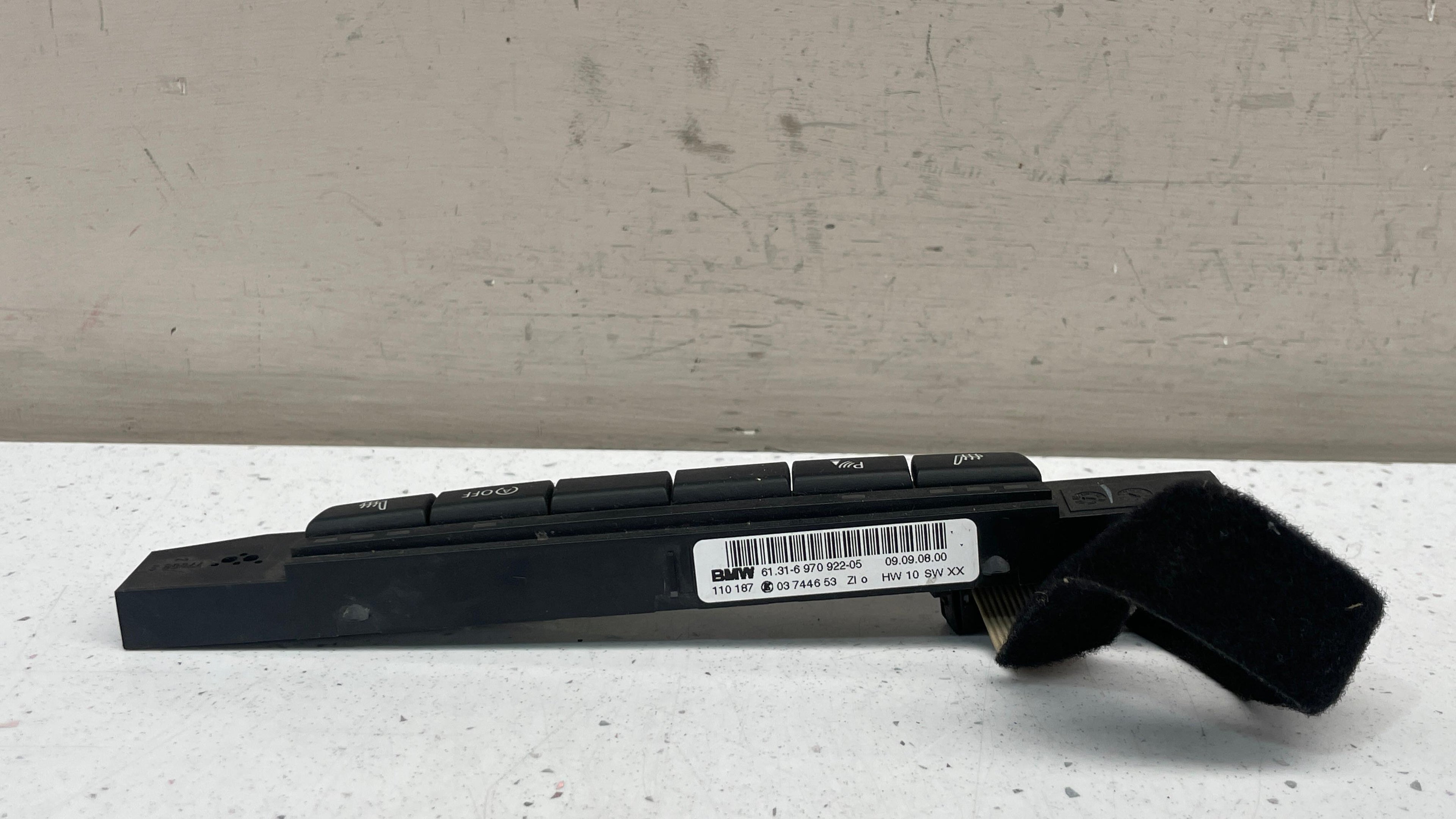 61316970922 BMW SERIES 3 CONSOLE SWITCH