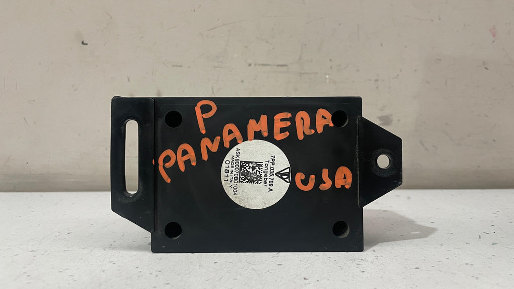 7PP035709A PORSCHE PANAMERA PARKING ASSIST LOUD SPEAKER