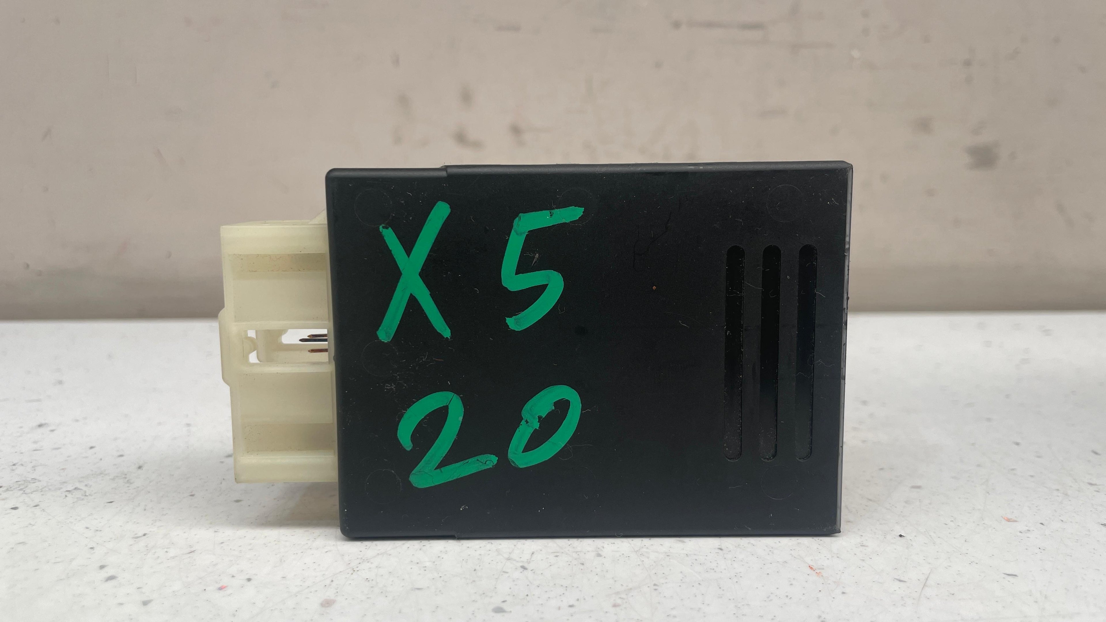 6135-5A112E7 BMW X5 CONTROL UNIT MODULE