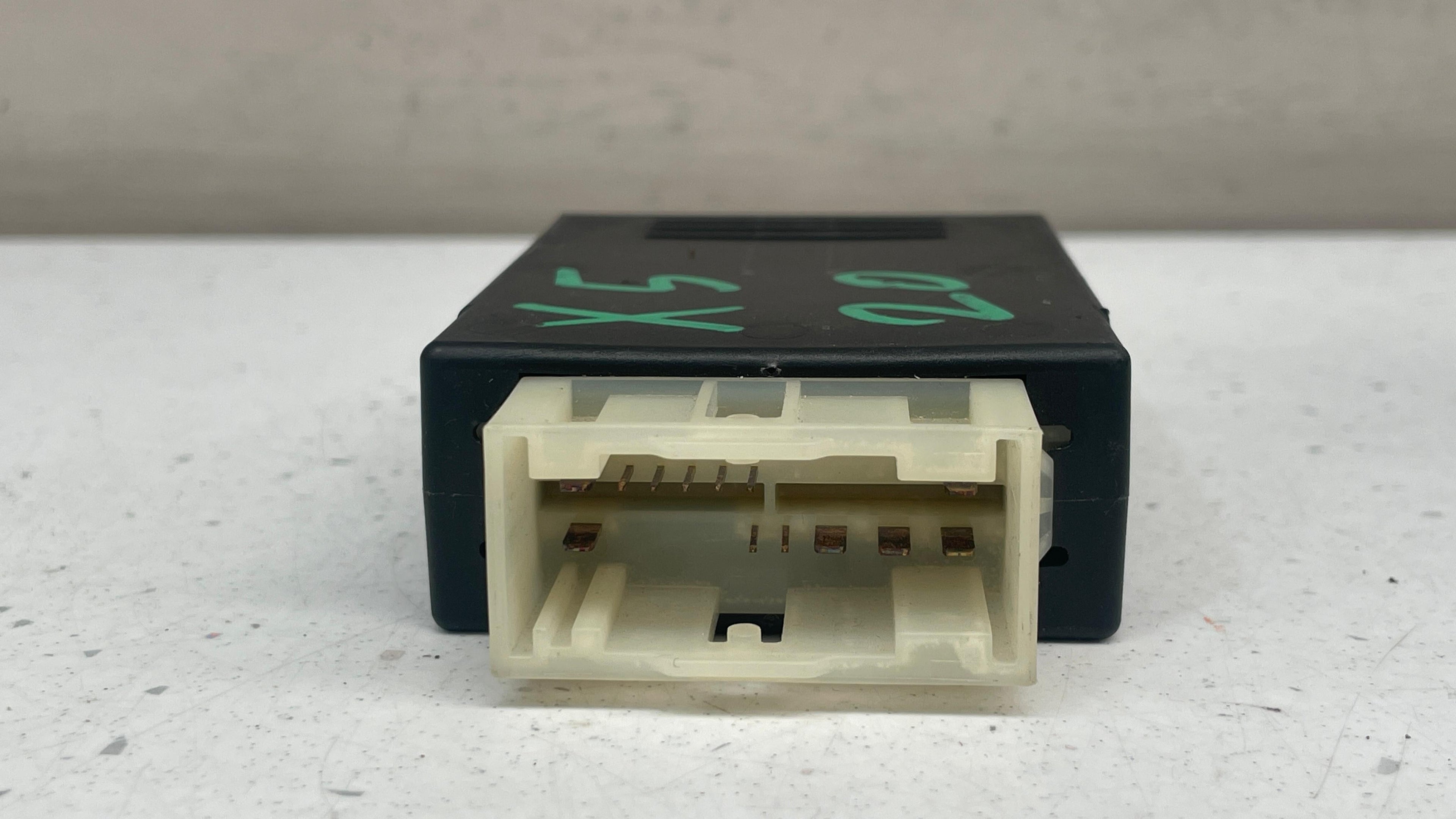 6135-5A112E7 BMW X5 CONTROL UNIT MODULE