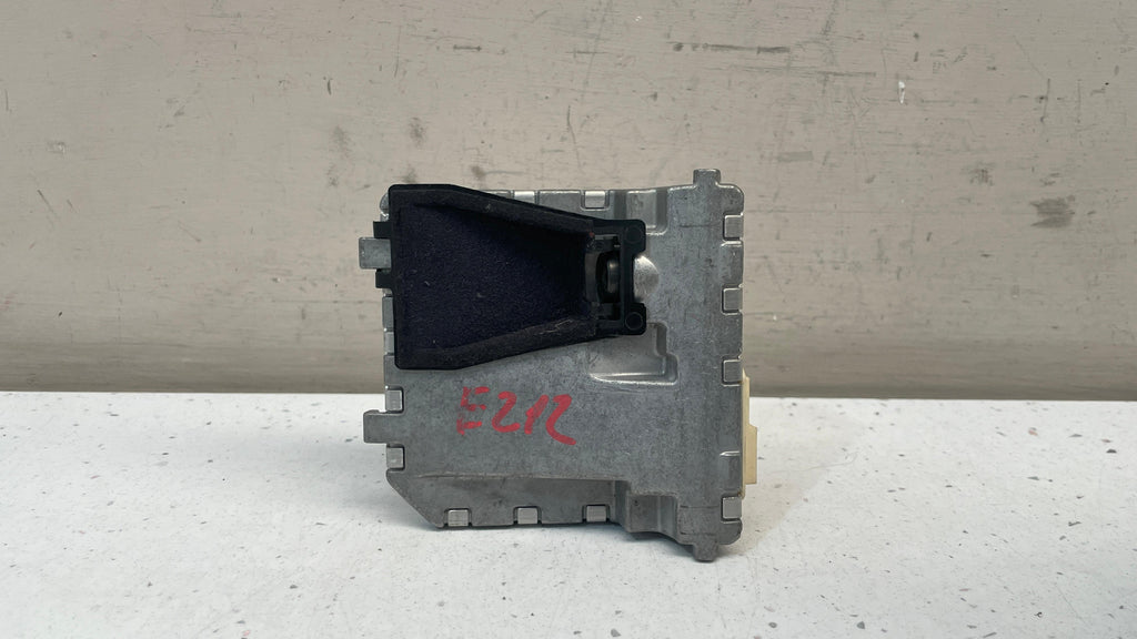 A0009058000 MERCEDES W212 FRONT WINDSCREEN CAMERA MODULE UNIT