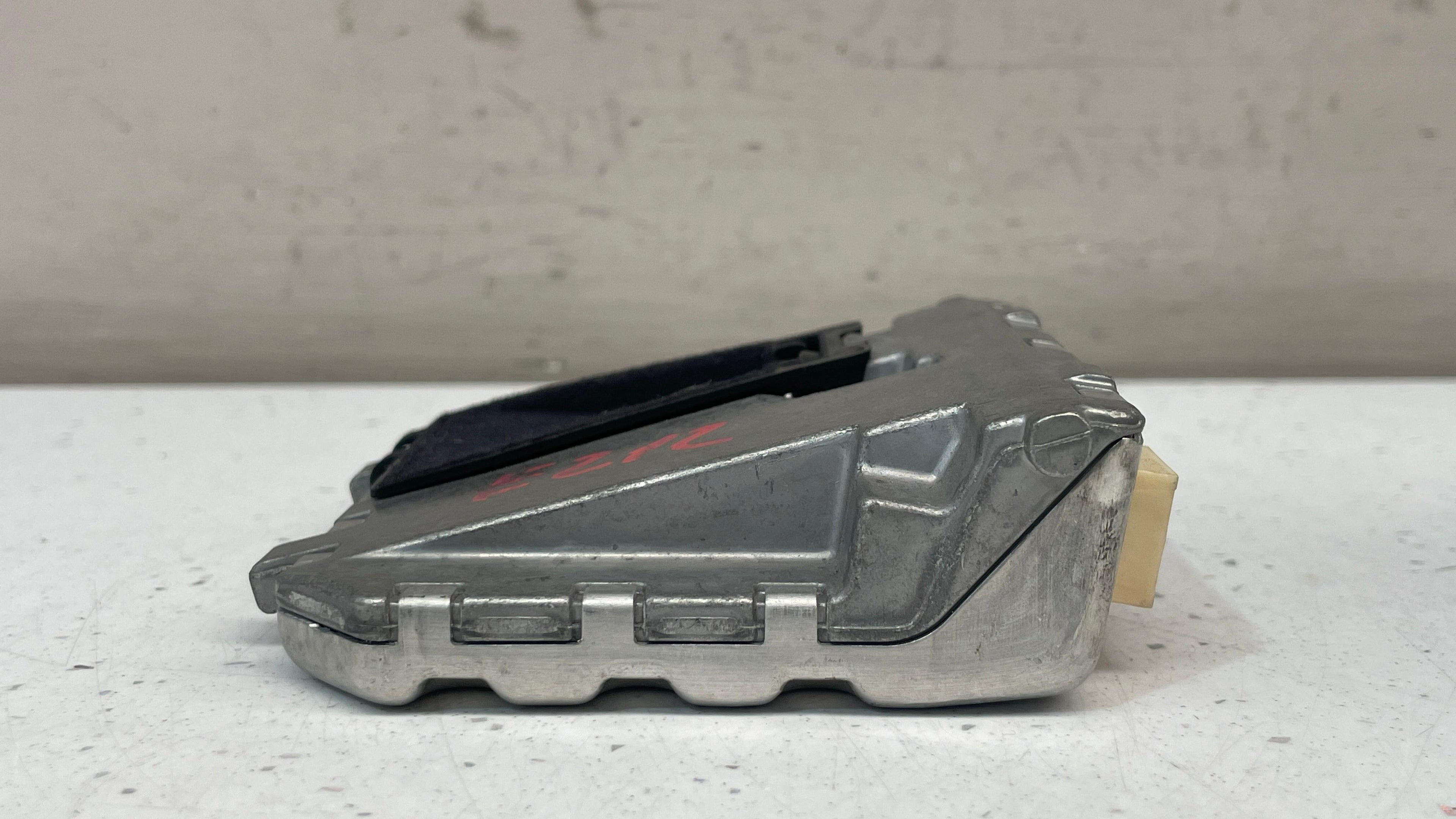 A0009058000 MERCEDES W212 FRONT WINDSCREEN CAMERA MODULE UNIT