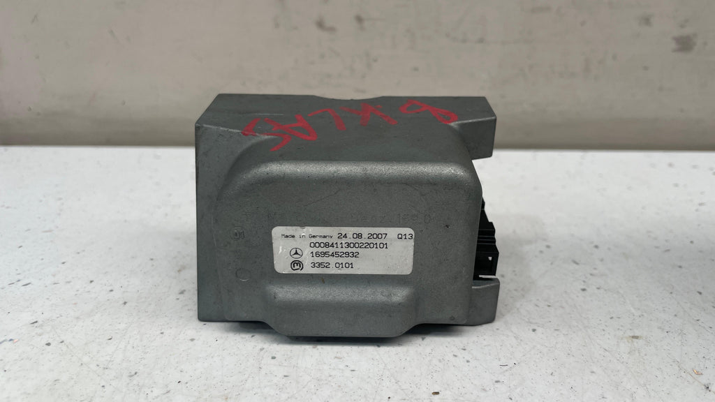 1695452932 MERCEDES W169 IMMOBILIZER CONTROL UNIT LOCK