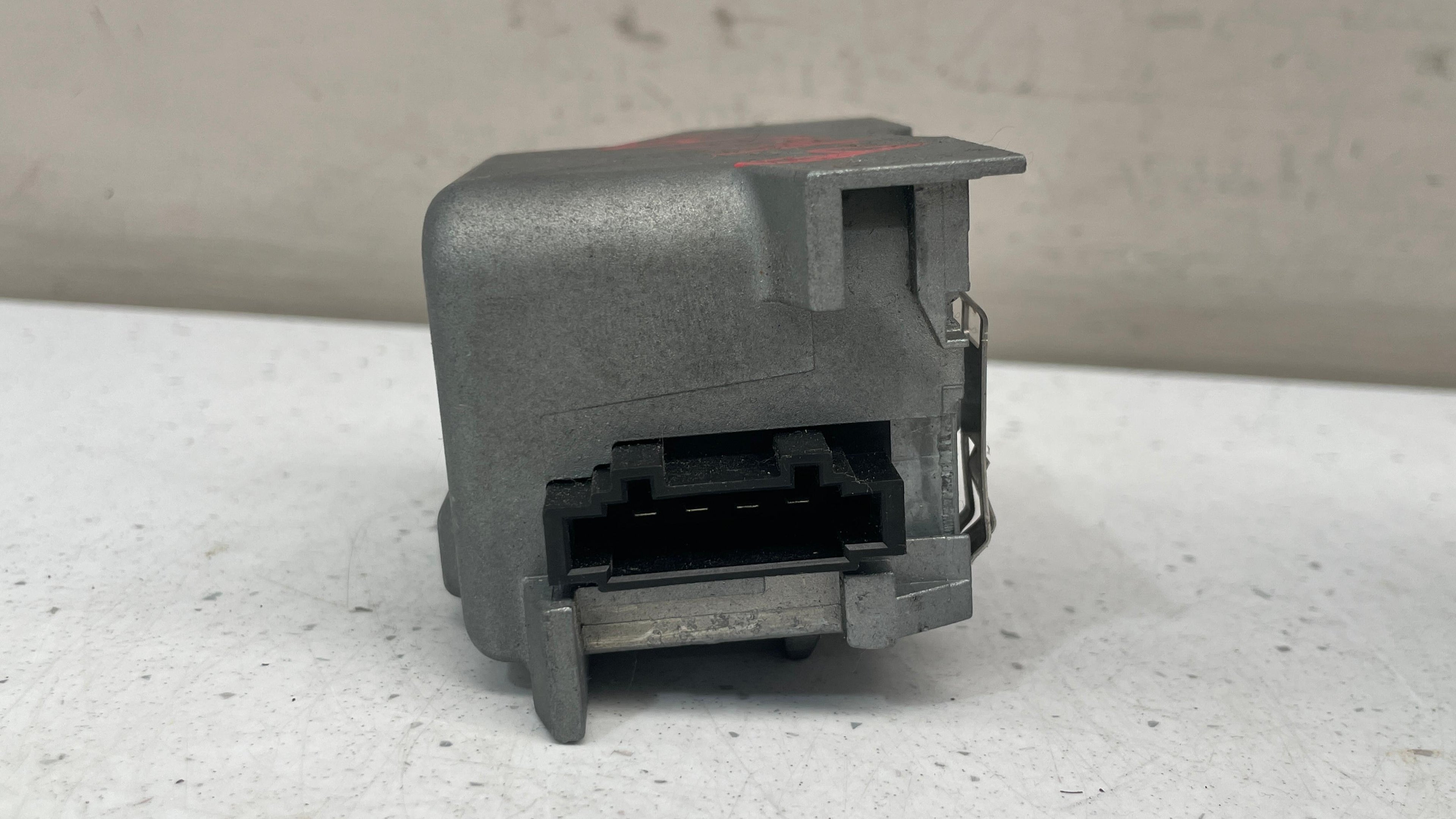 1695452932 MERCEDES W169 IMMOBILIZER CONTROL UNIT LOCK