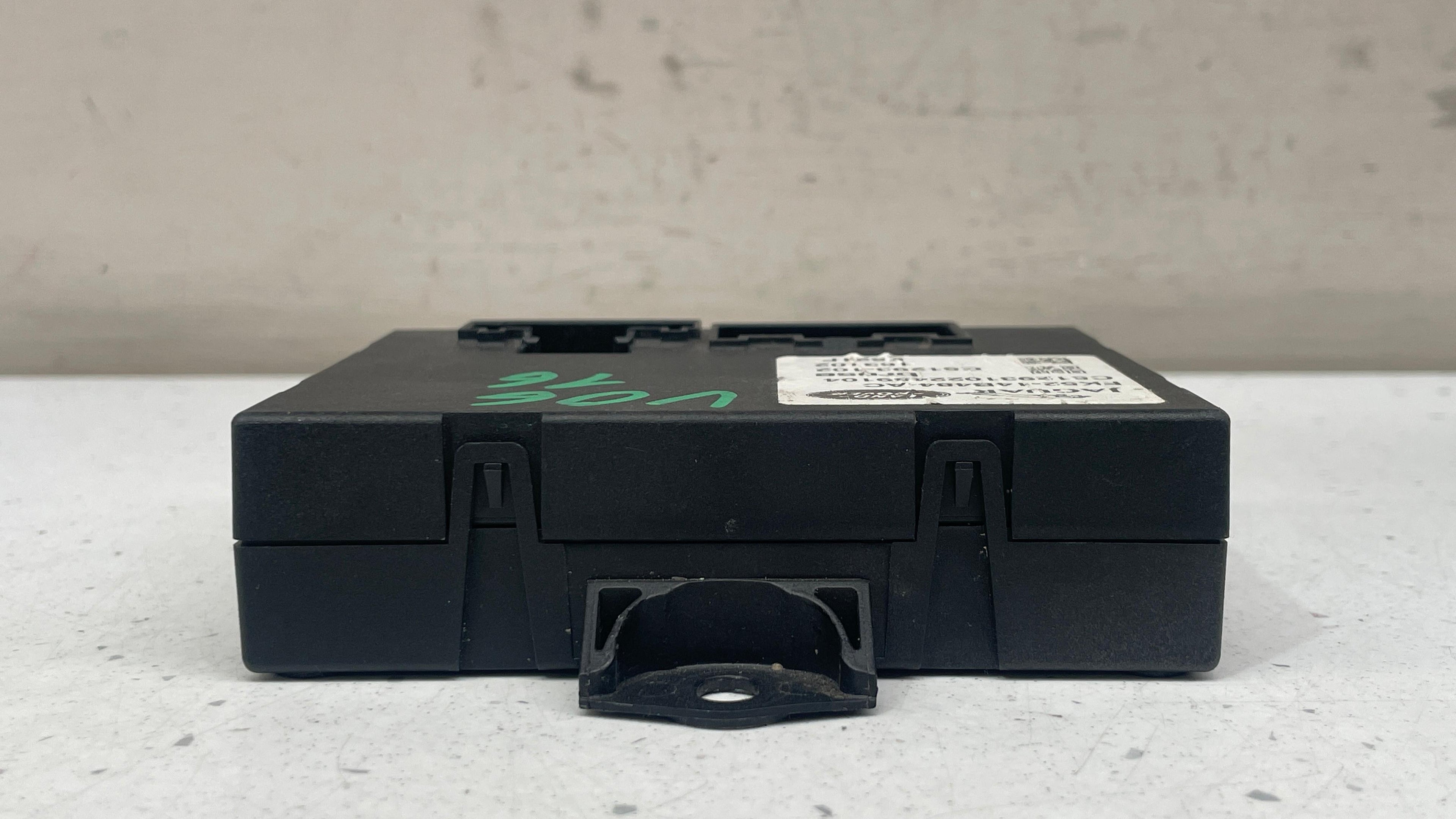FK52-14B484-AC LAND ROVER VOGUE TAILGATE CONTROL MODULE UNIT