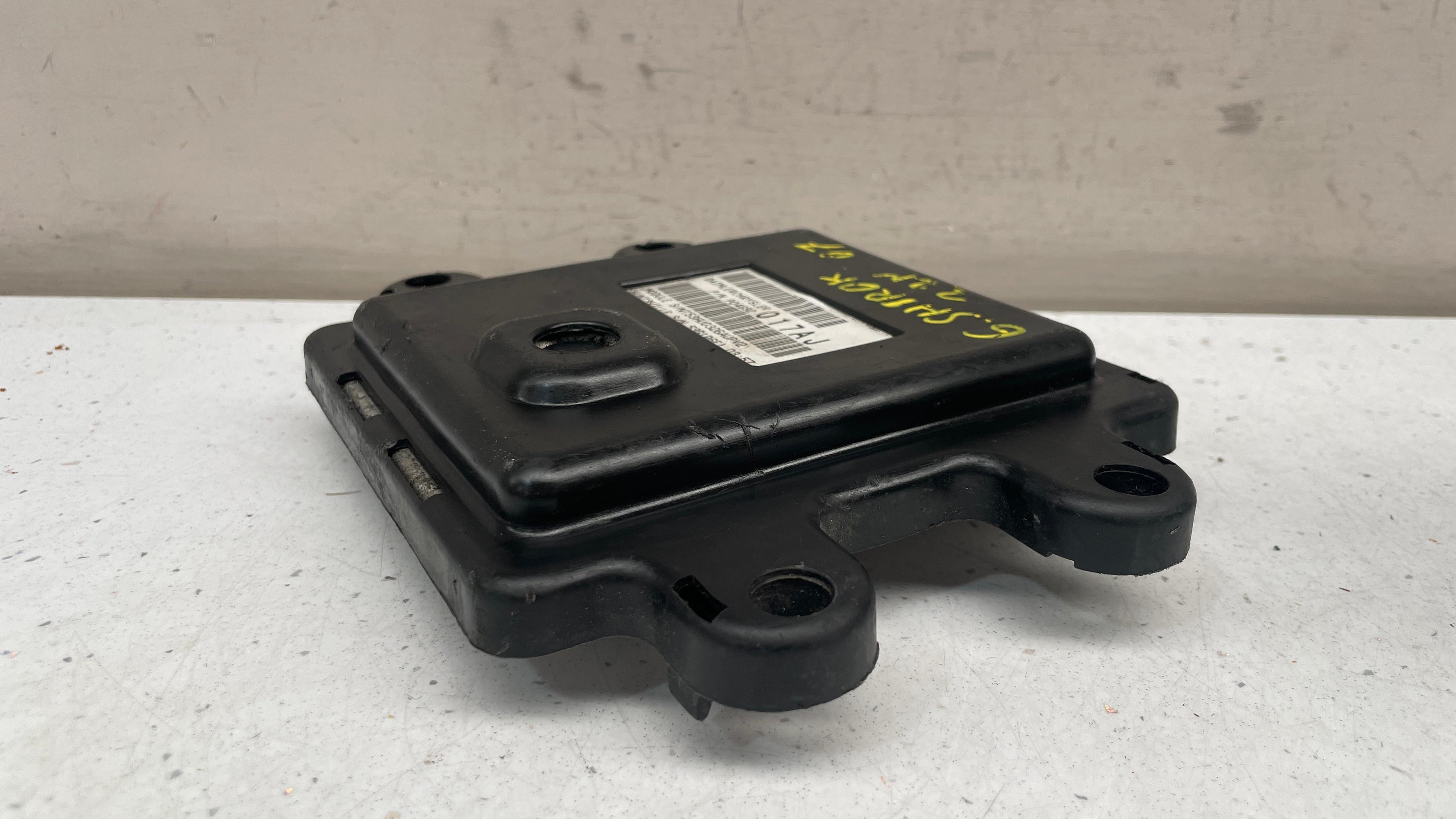 P04692024AJ JEEP GRAND CHEROKE COMMANDER CONTROL FRONT FITS