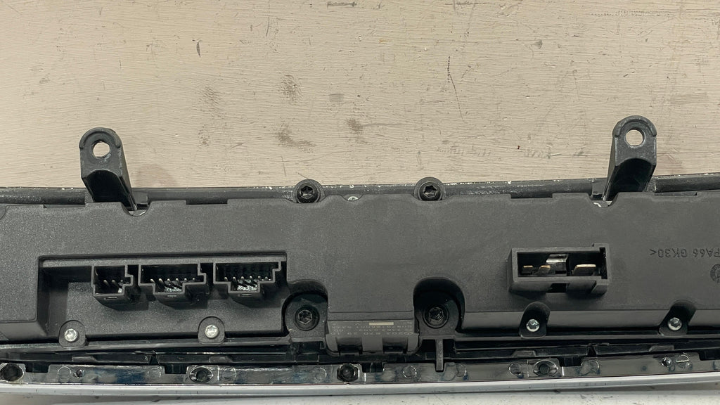 2038702910 MERCEDES W203 AC CLIMATE CONTROL PANEL