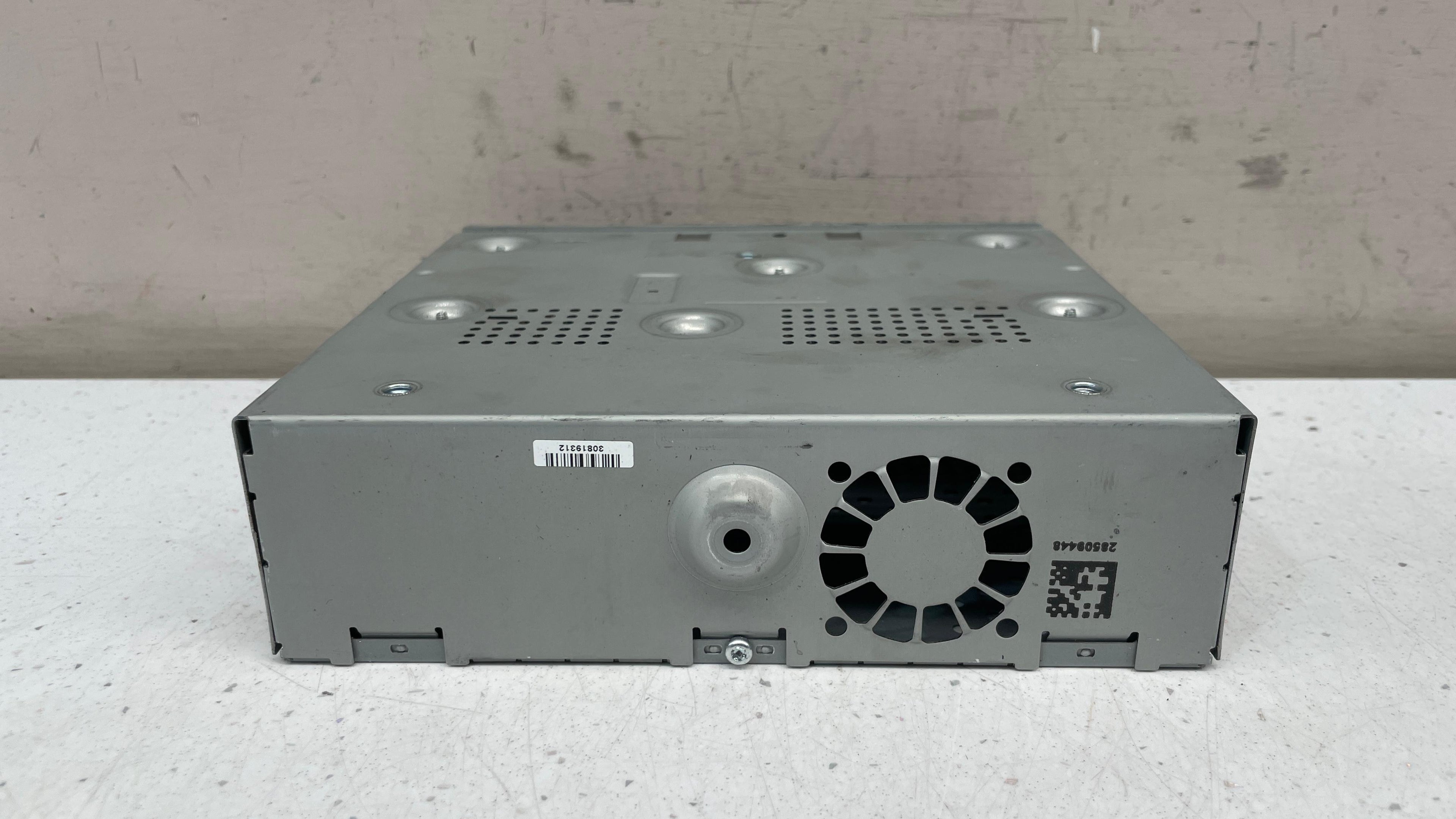 A2229008911  MERCEDES  RADIO  CD GPS PLAYER HEAD UNIT