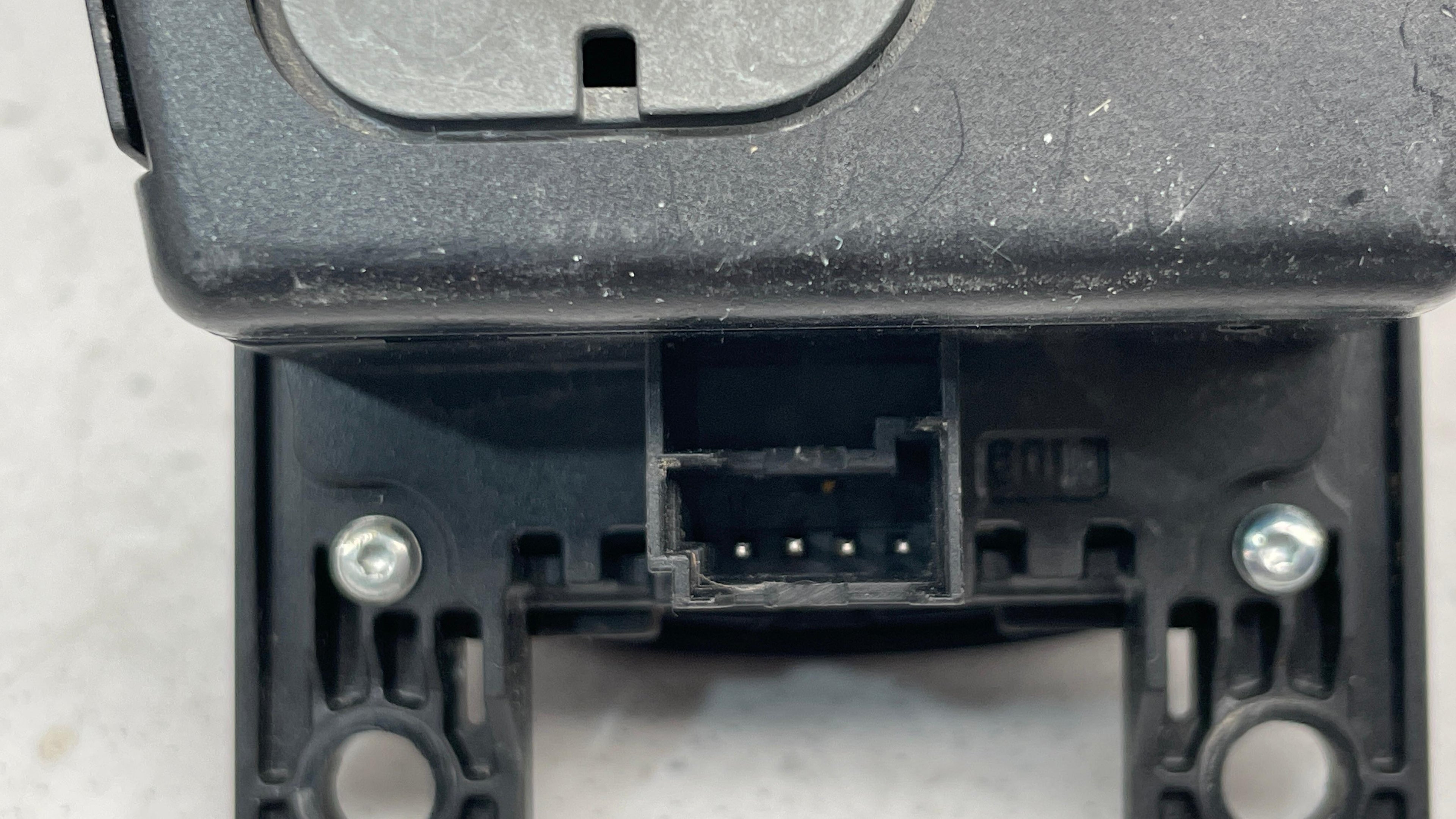9350723-02 BMW X3  MULTIMEDIA CONTROLLER SWITCH