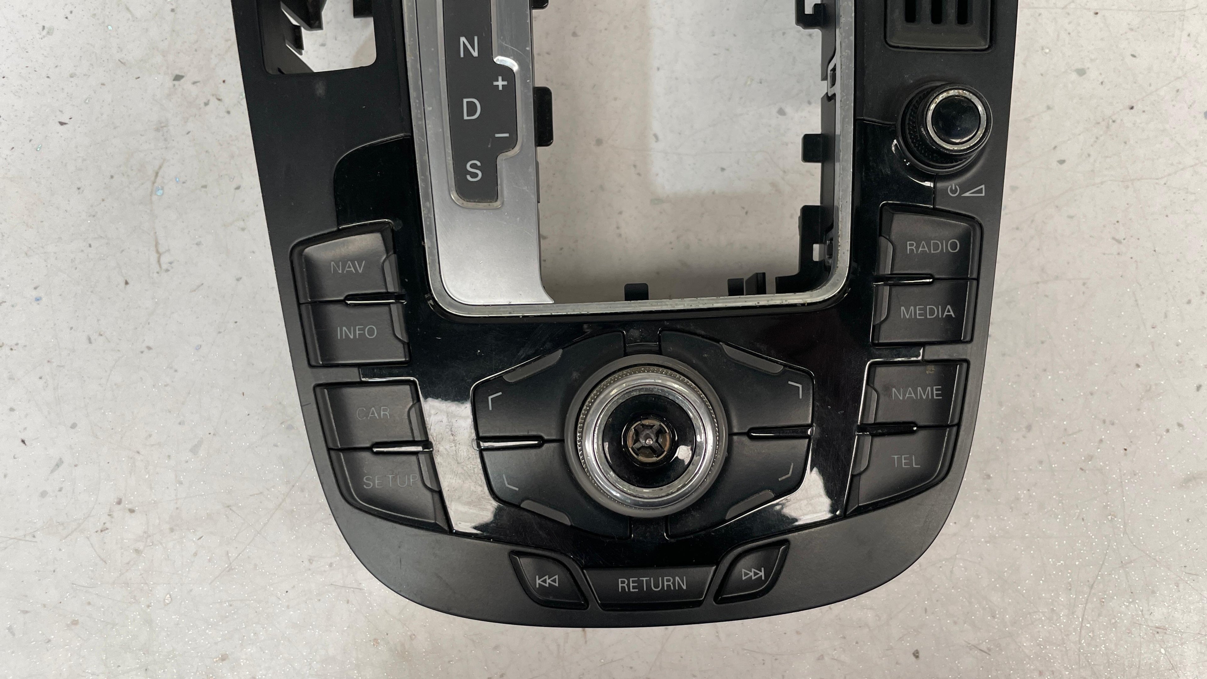 8T0919609F AUDI Q5 MULTIMEDIA INTERFACE CONTROL PANEL