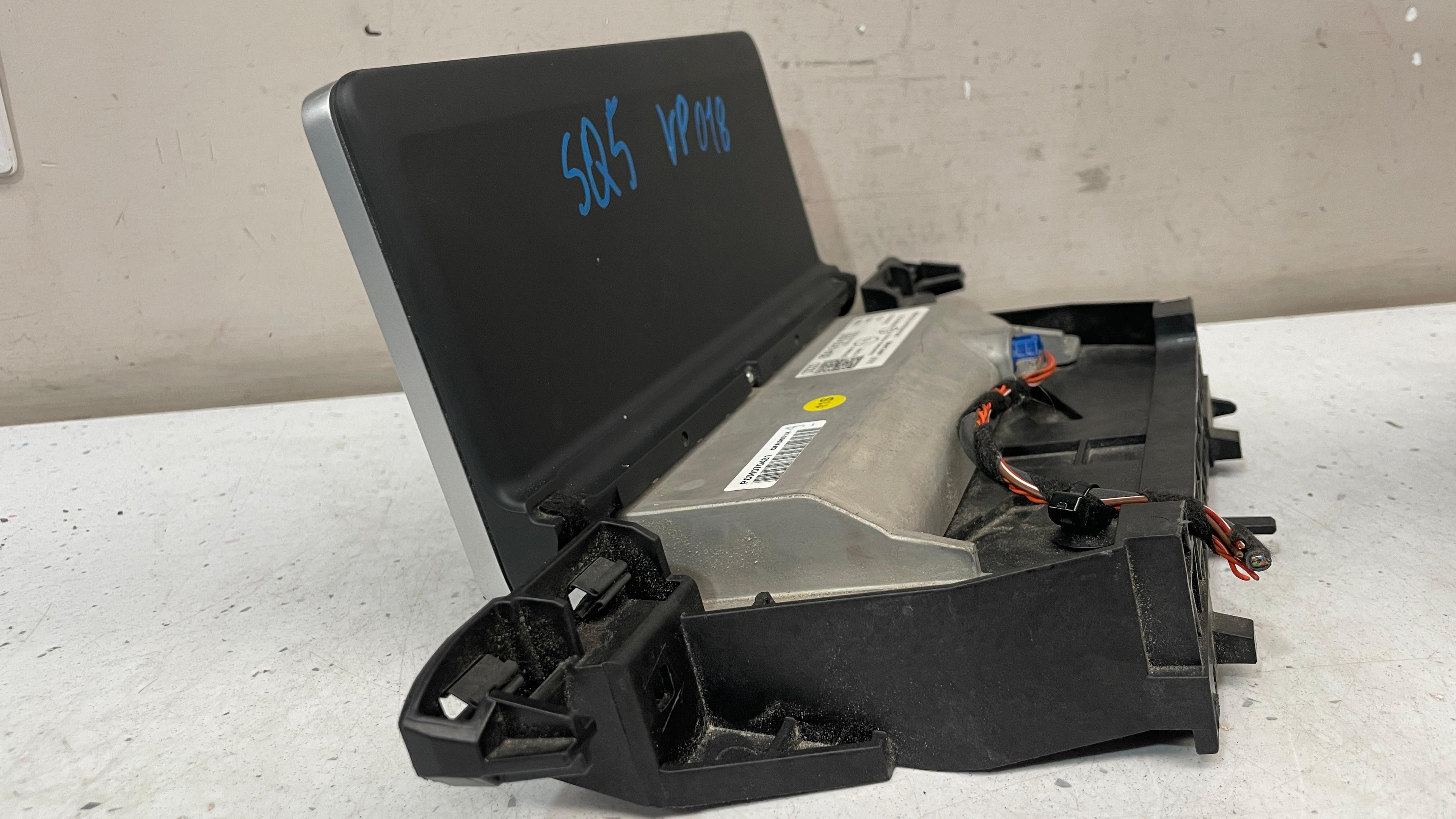 80A919605 AUDI  SQ5 DISPLAY SCREEN CONTROL UNIT