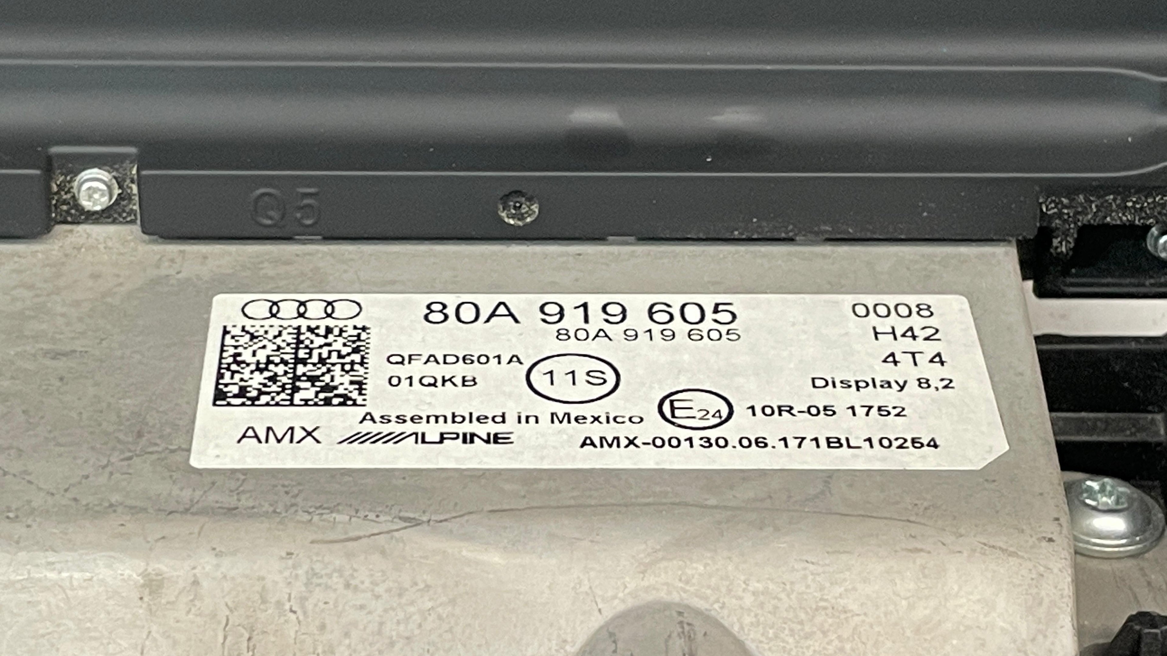 80A919605 AUDI  SQ5 DISPLAY SCREEN CONTROL UNIT