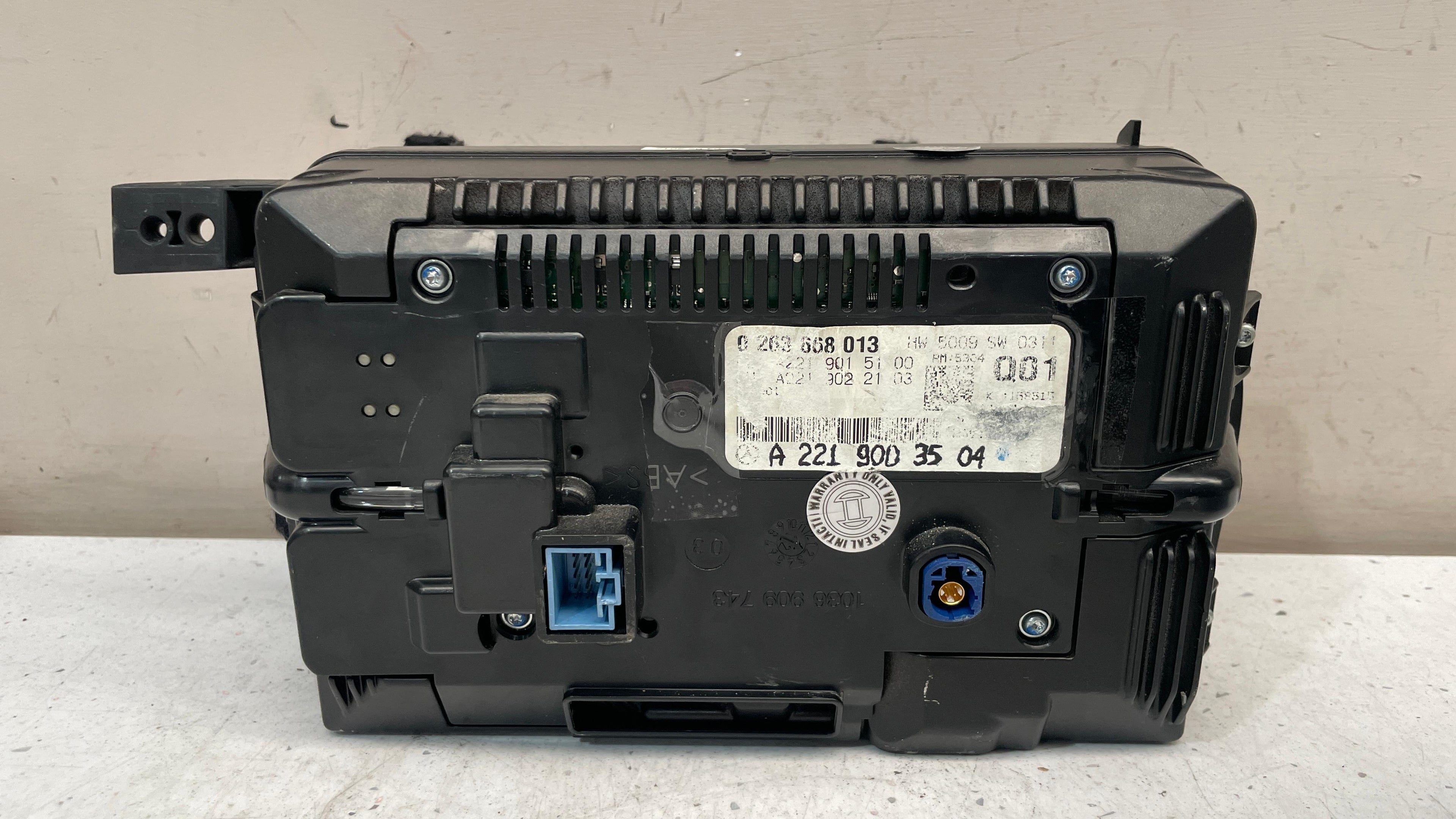 A2219003504 MERCEDES W221 DISPLAY SCREEN MONITOR INFORMATION