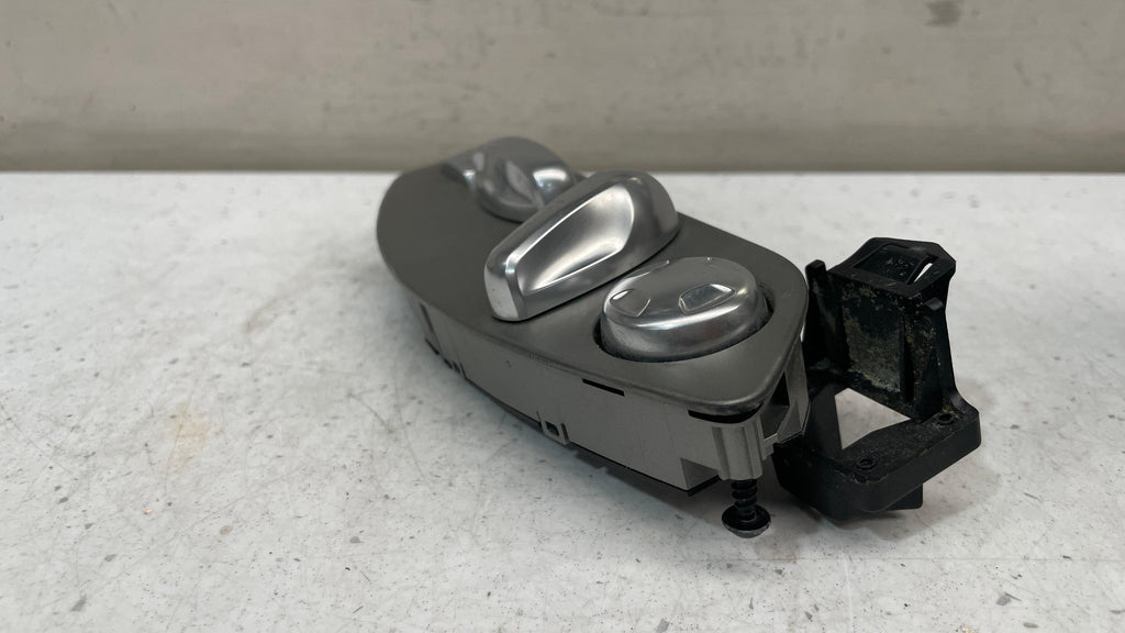 7PP959748AA  PORSCHE CAYENNE SWITCH RIGHT FRONT SEAT ADJUSTMENT