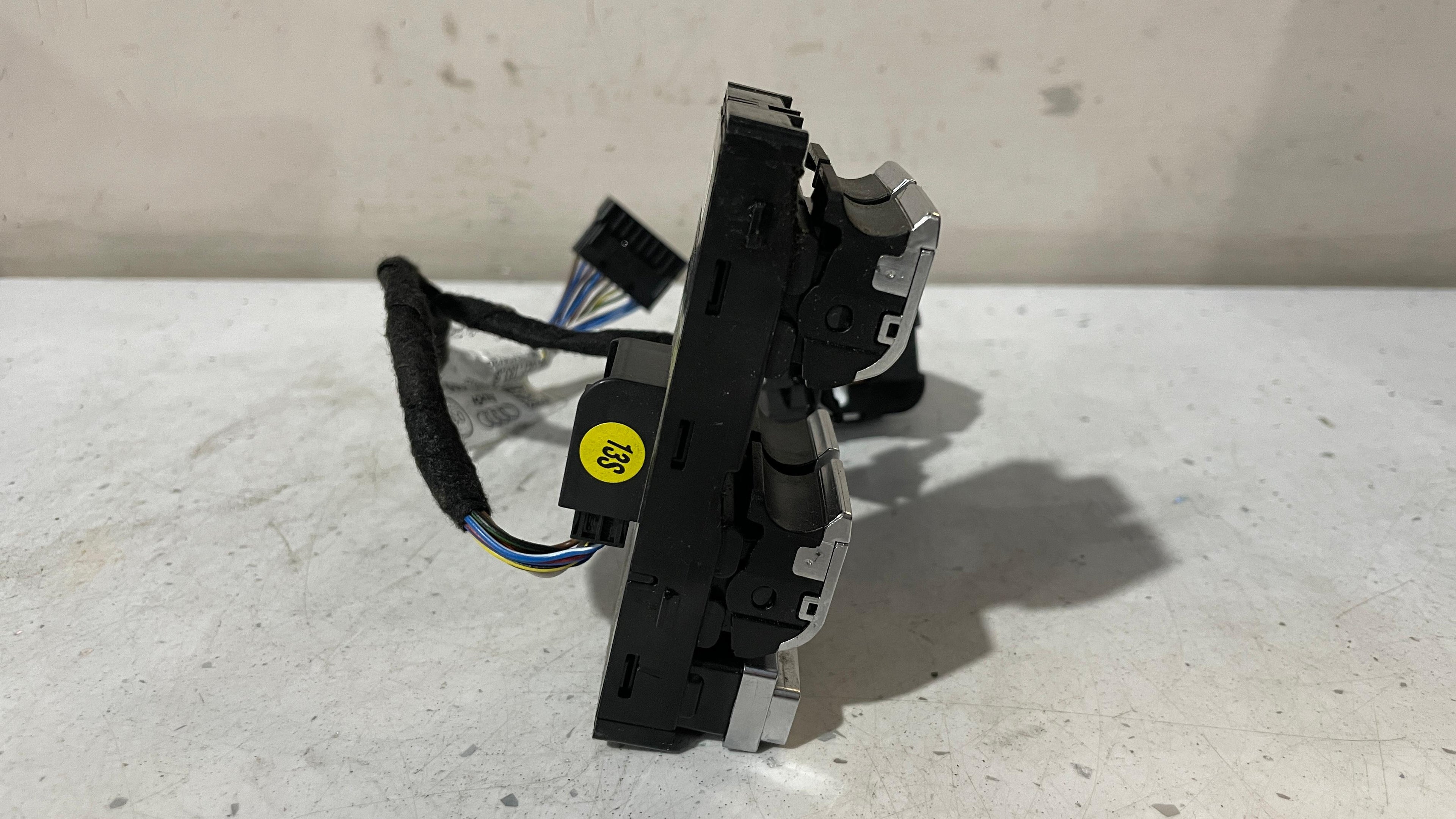 4N0959851F AUDI A8 FRONT LEFT WINDOW SWITCH