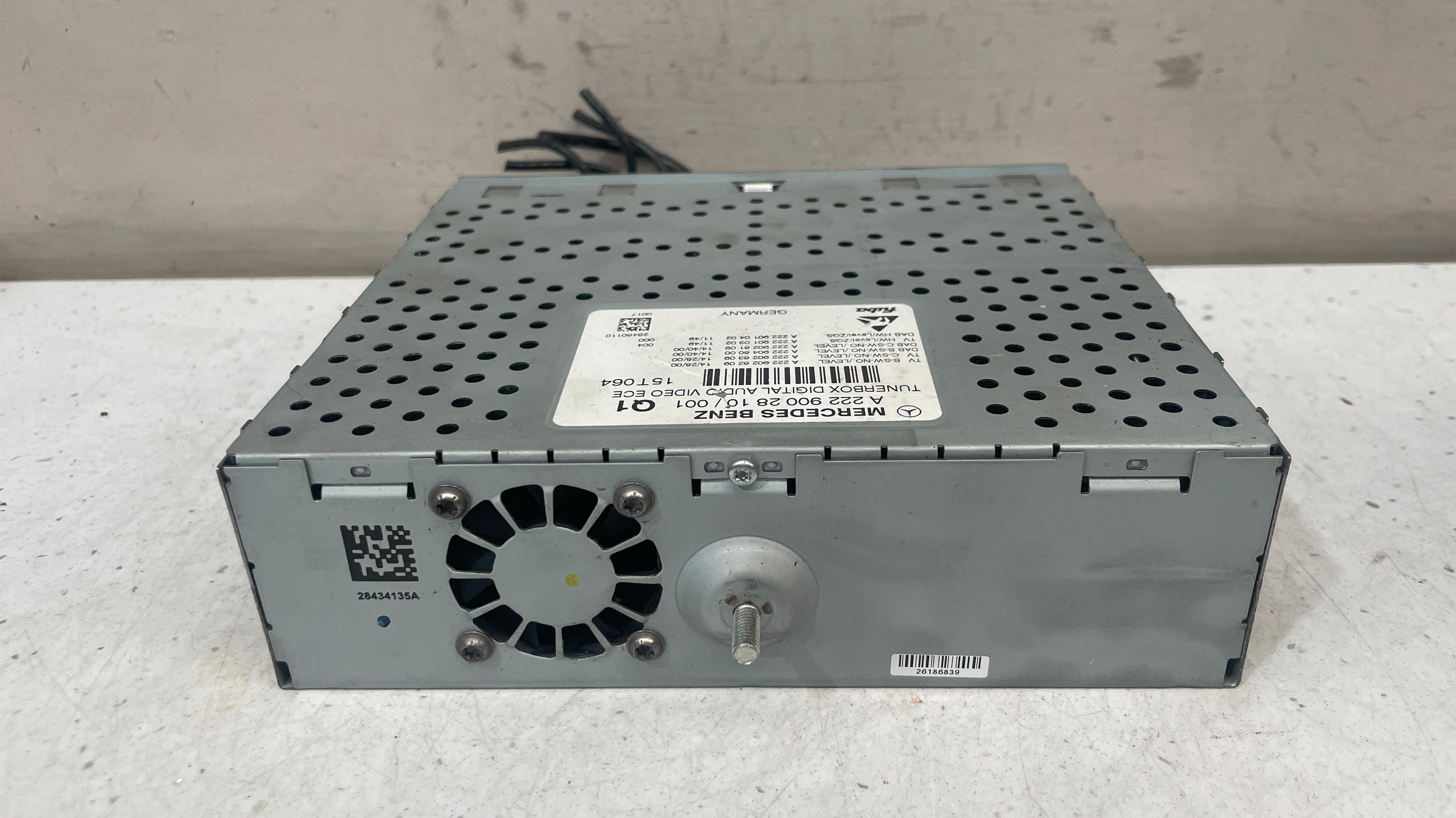 A2229002810 MERCEDES W222 AMG DIGITAL AUDIO TUNERBOX