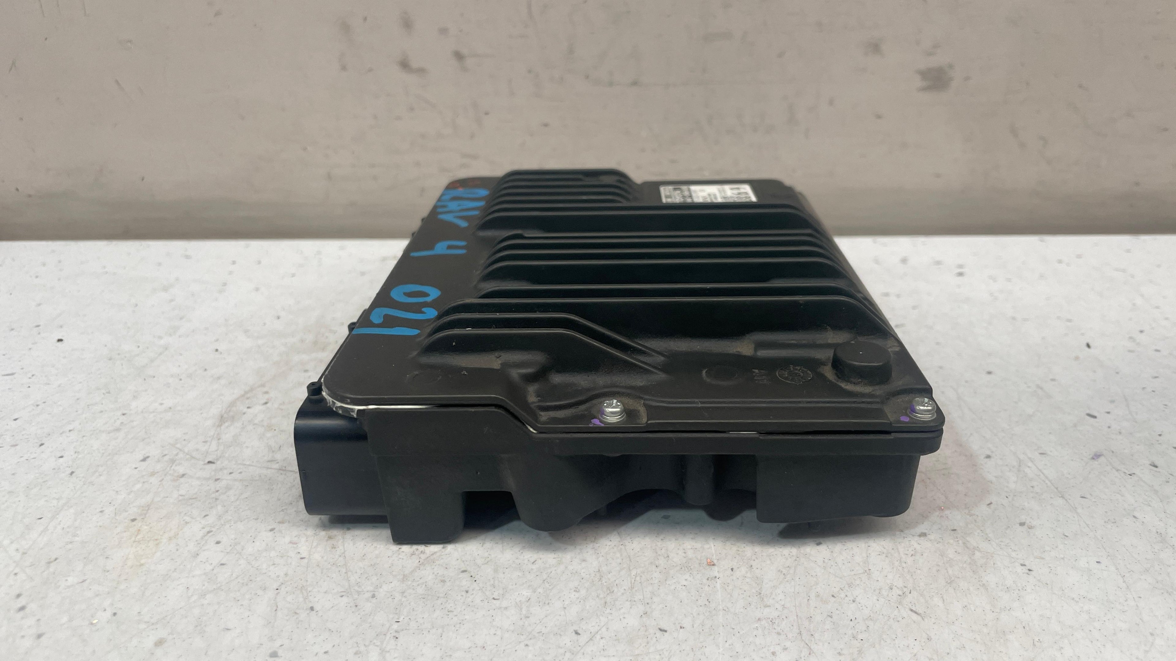 89661-0R690 TOYOTA ENGINE CONTROL ECU