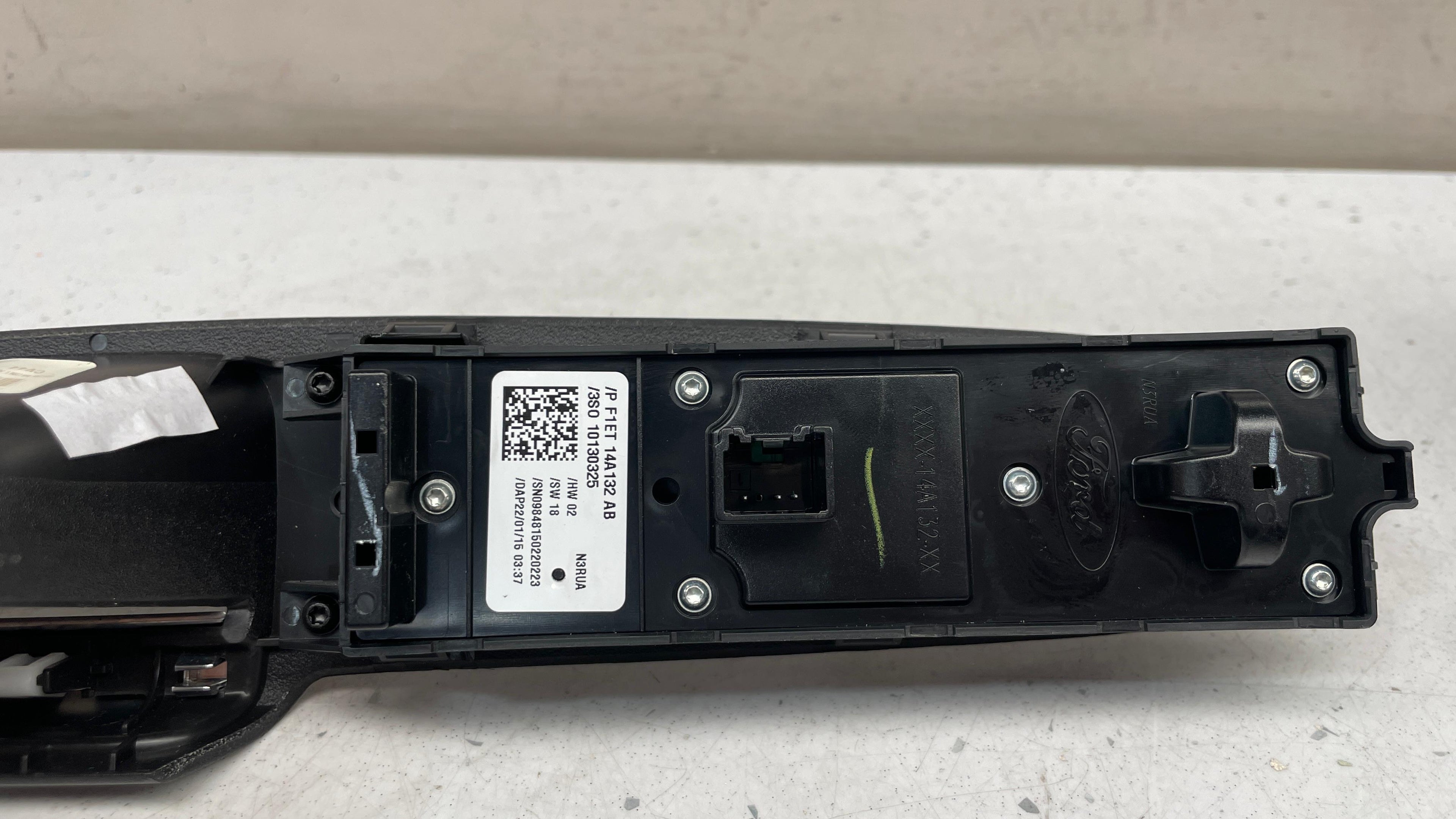F1ET14A132AB FORD FOCUS WINDOW SWITCH LEFT CONTROL