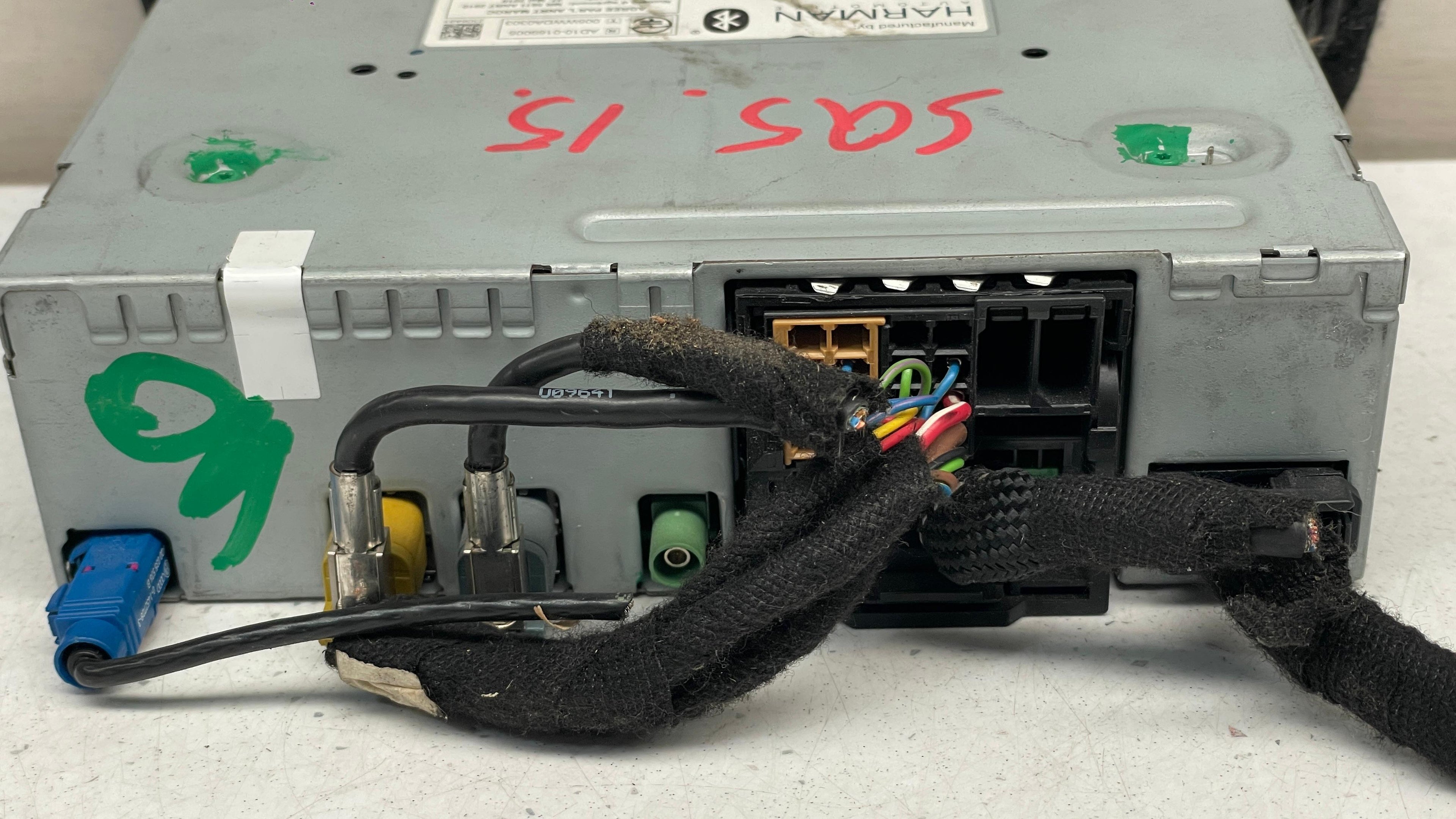 8R2035666L AUDI SQ5 RADIO HEAD UNIT CONTROL