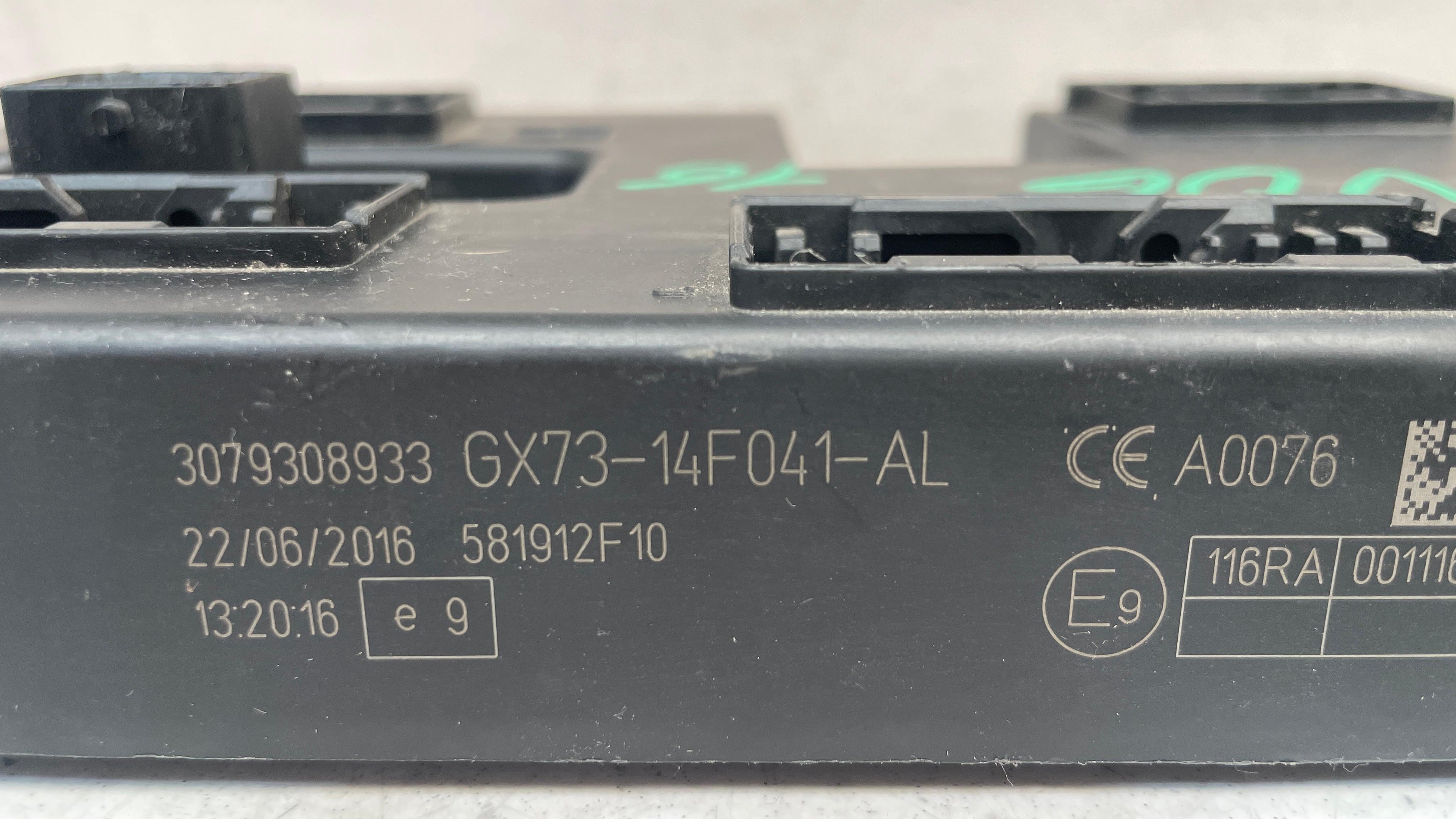 GX73-14F041-AL LAND ROVER BCM BODY CONTROL MODULE