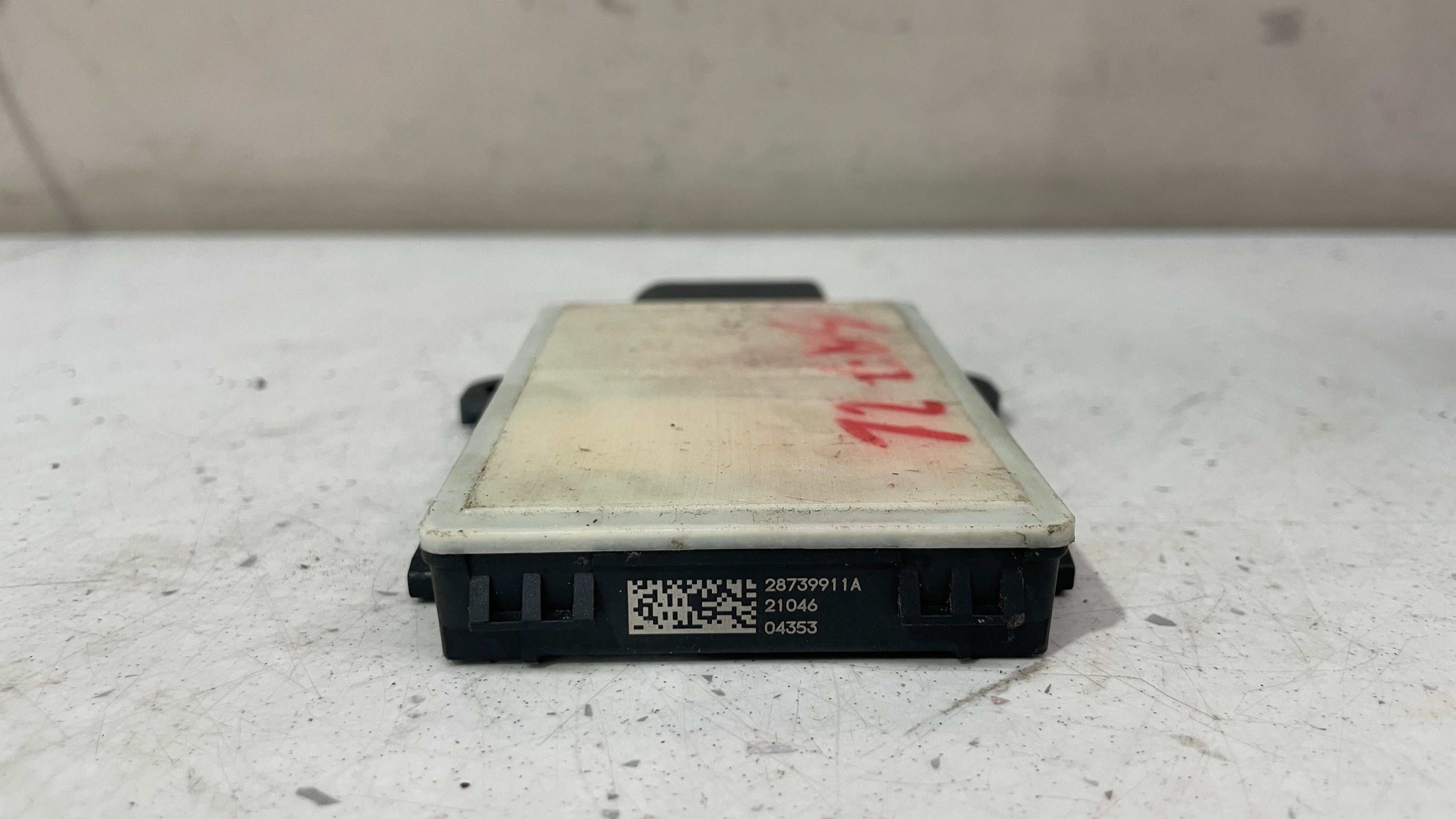 4N0907566AL PORSCHE CAYENNE REAR BLIND SPOT RADAR SENSOR