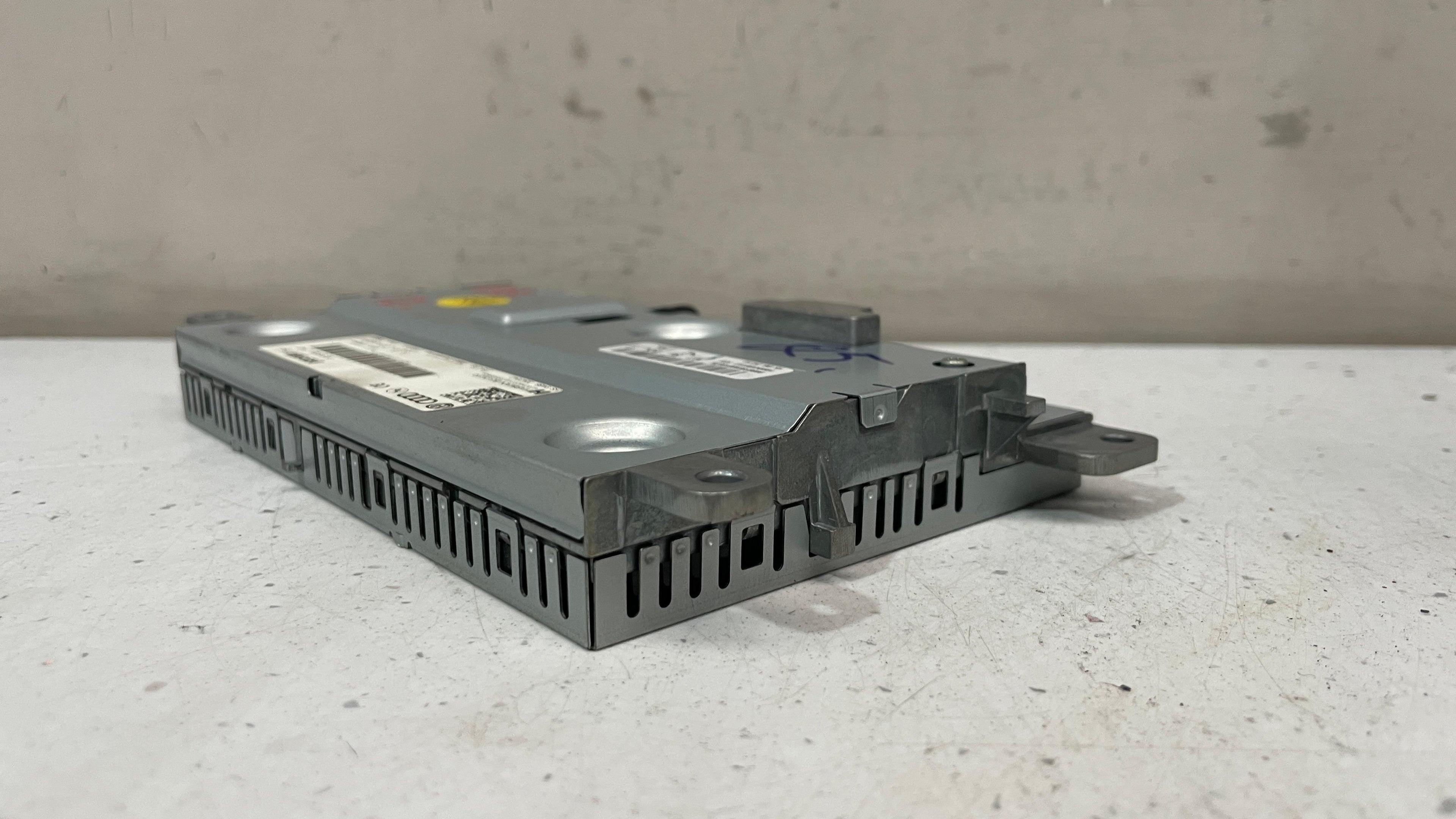 8F0919604 AUDI Q5 DISPLAY SCREEN CONTROL UNIT