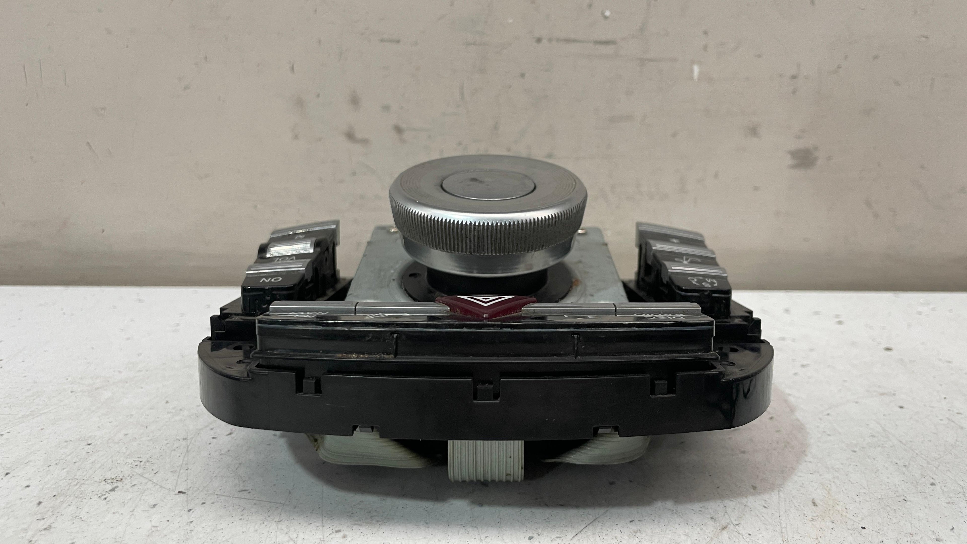 A2218700351 MERCEDES BENZ W221 MULTIMEDIA CONTROL SWITCH