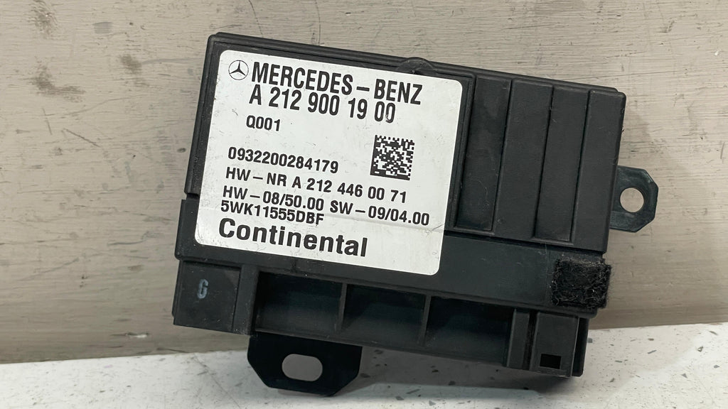 A2129001900 MERCEDES W212 FUEL POMP CONTROL MODULE