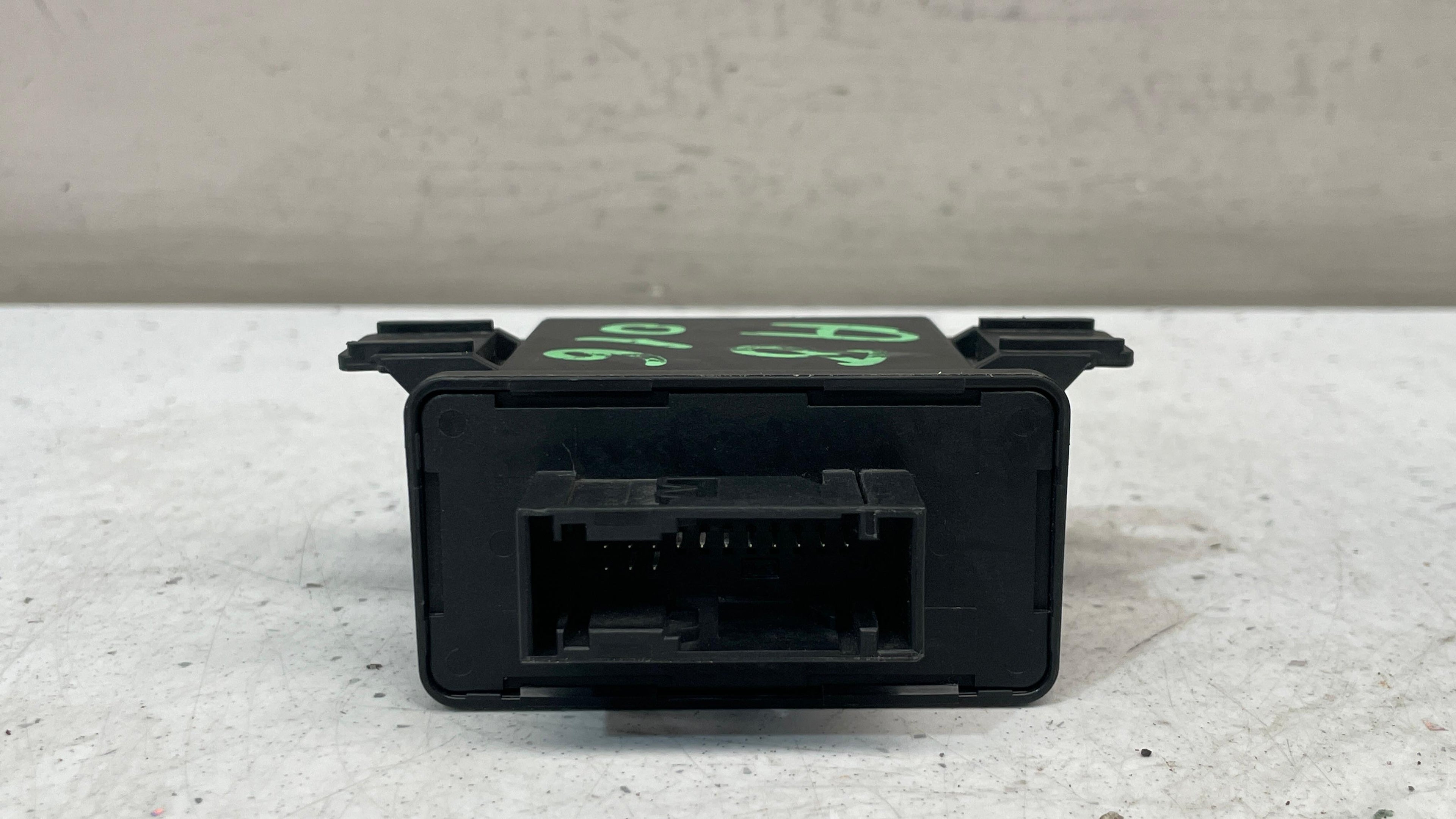 4H4907357E AUDI A8 LIGHT CONTROL MODULE UNIT ECU