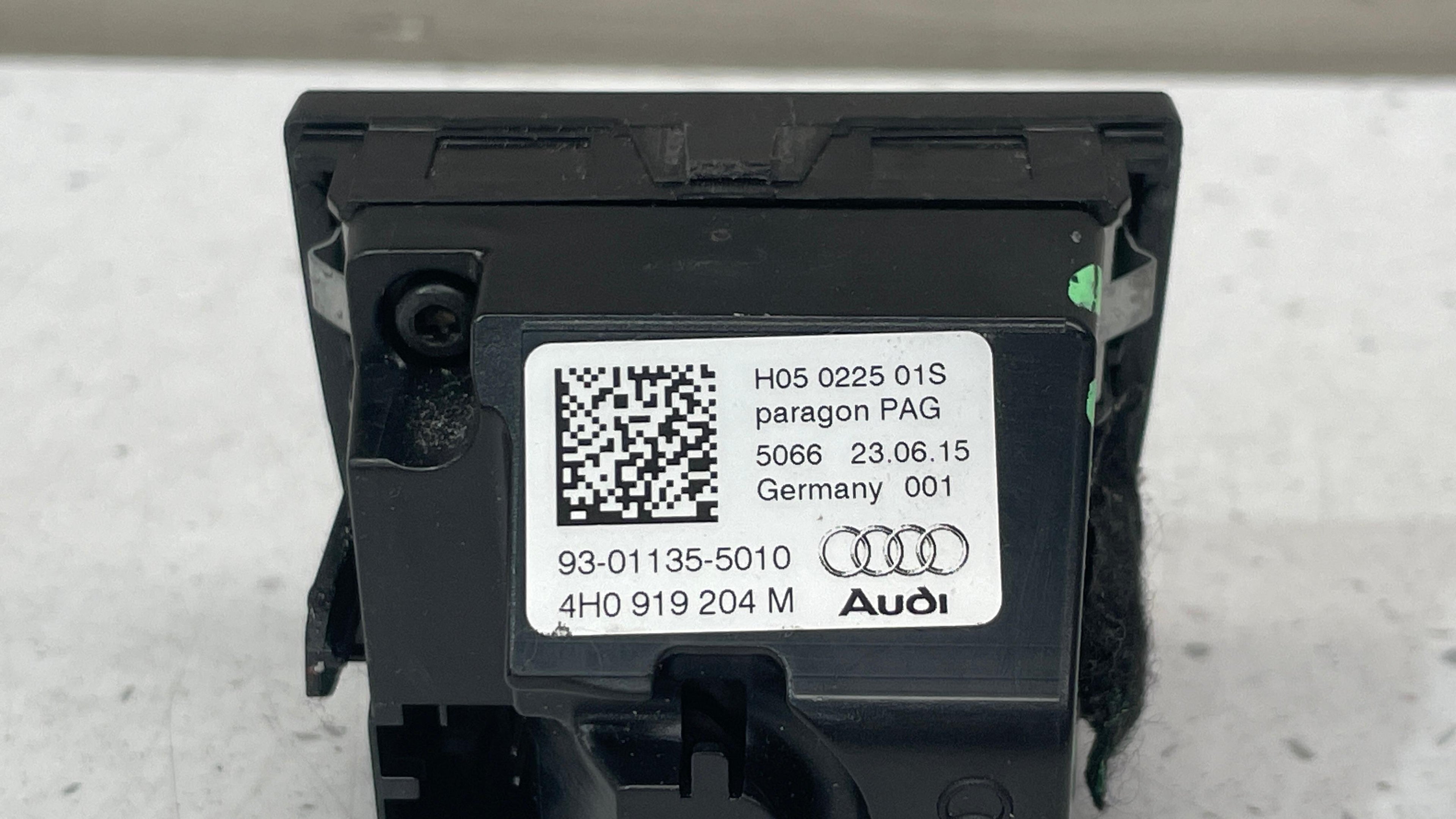 4H0919204M AUDI A8 DASH ANALOG CLOCK TIME
