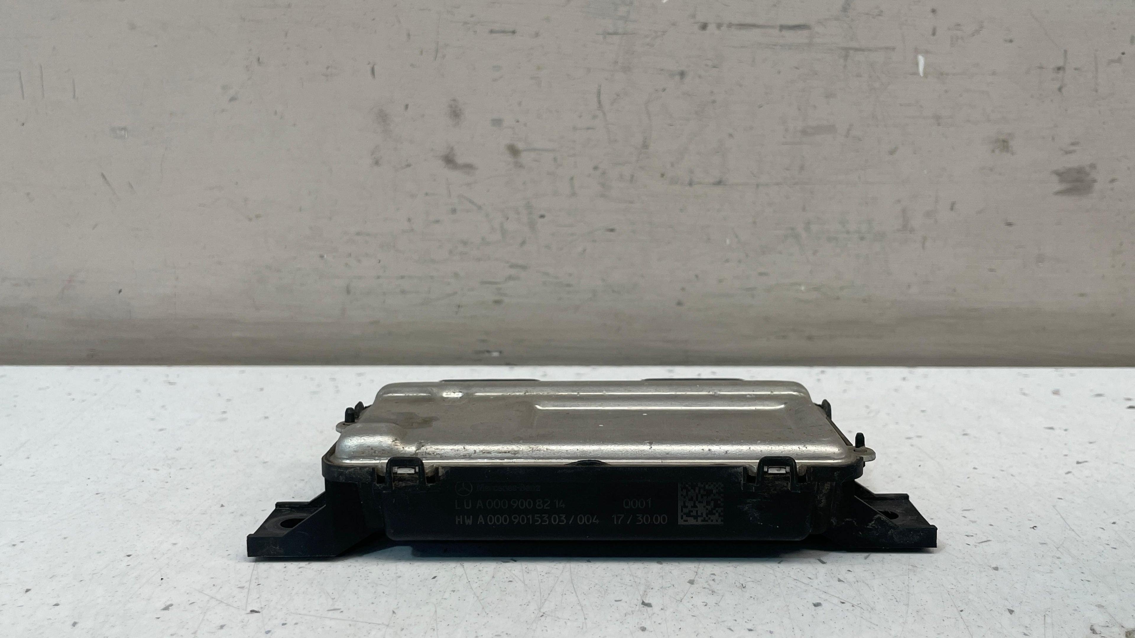 A0009008214 MERCEDES A CLASS W177 FUEL PUMP CONTROL MODULE
