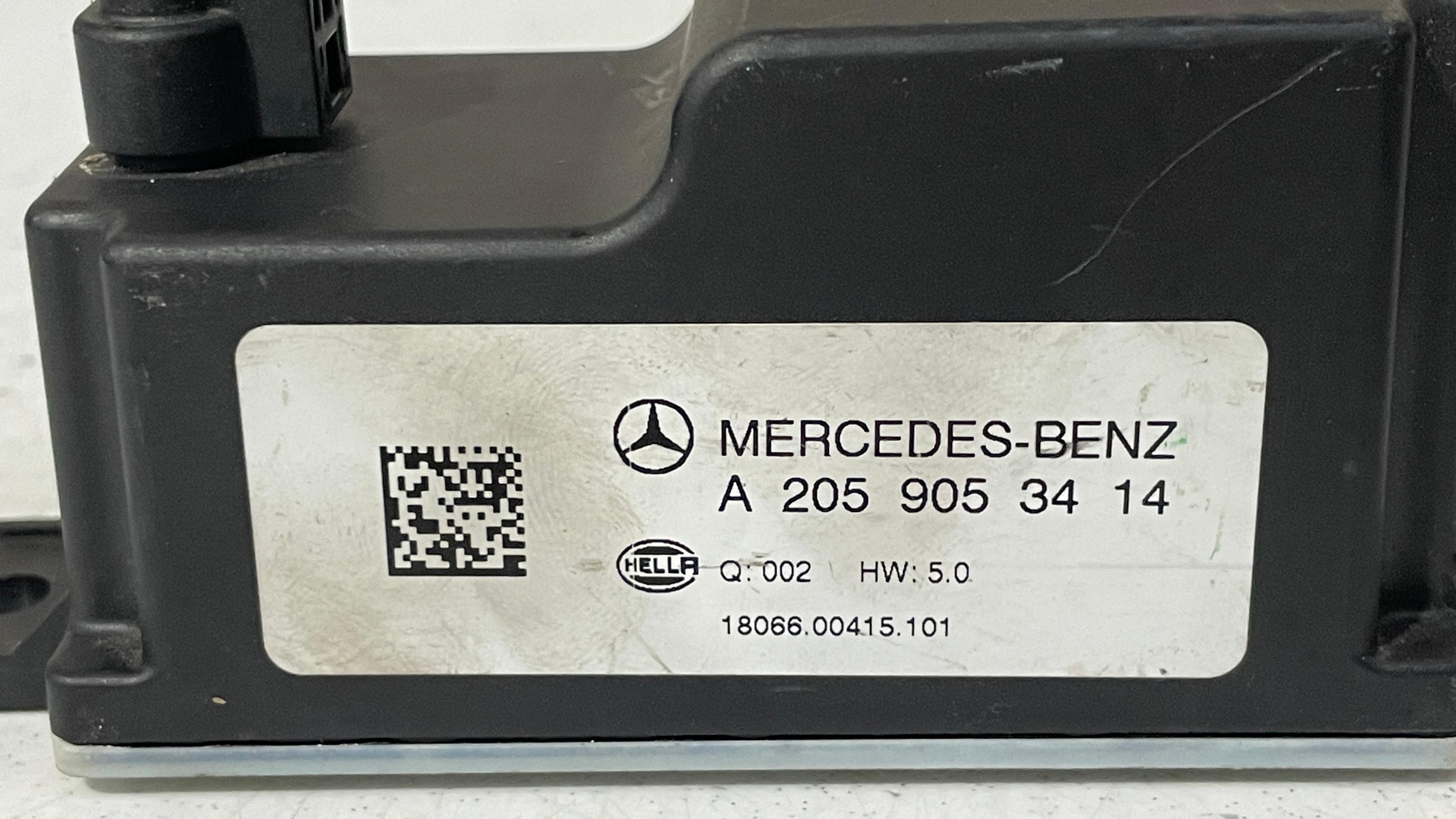 A2059053414 MERCEDES VOLTAGE CONVERTER AUXILIARY BATTERY CONTROL UNIT