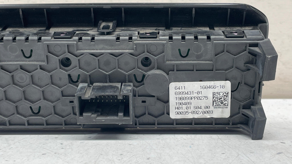 6999431-01  BMW G30 AC PANEL CONTROL SWITCH