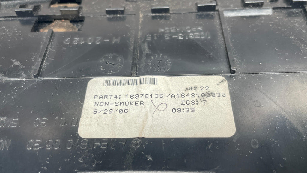 A1648100030  MERCEDES W164 CENTER CONSOLE SWITCH