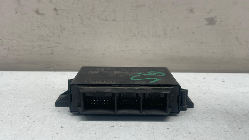8K0919475B AUDI Q5 PARKING CONTROL UNIT PDC