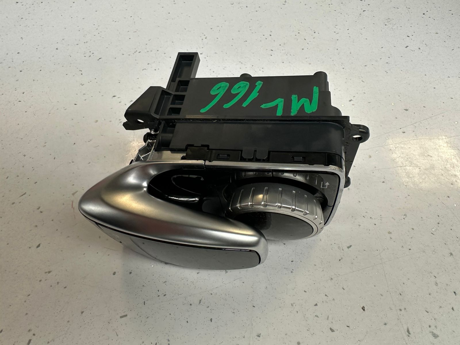 A1669006815 W166 MULTIMEDIA CONTROL PANEL SWITCH